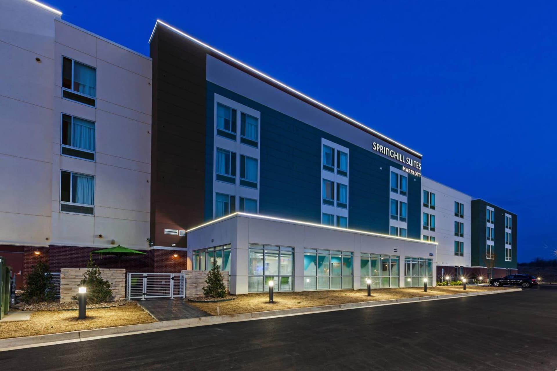 SpringHill Suites by Marriott Tulsa at Tulsa Hills interior in Tulsa, OK — gallery photo 2
