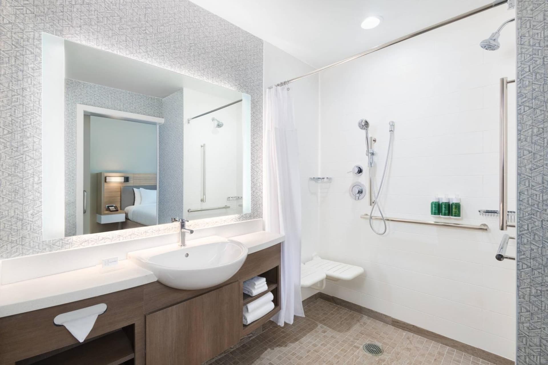 SpringHill Suites by Marriott Panama City Beach Beachfront gallery photo in Panama City Beach, FL — image 7