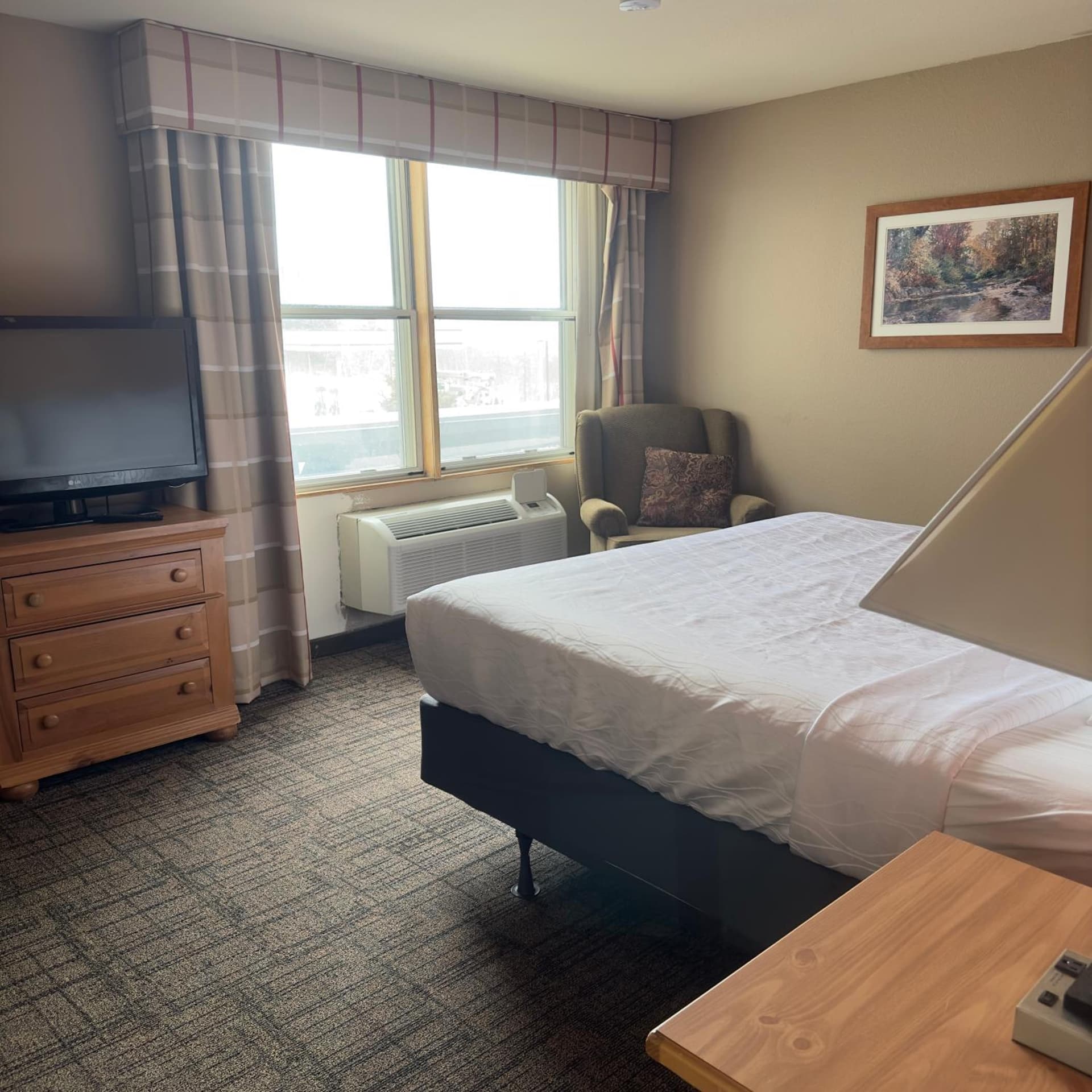 Sleep Inn & Suites near Spirit Mountain gallery photo in Duluth, MN — image 5