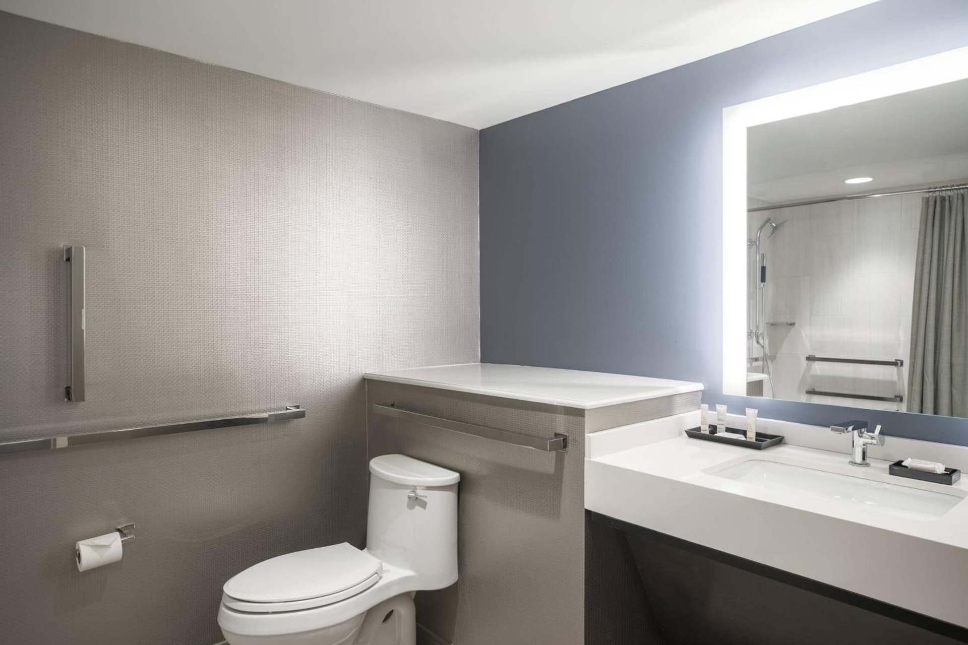 AC Hotel by Marriott Arlington National Landing interior in Arlington, VA — gallery photo 2
