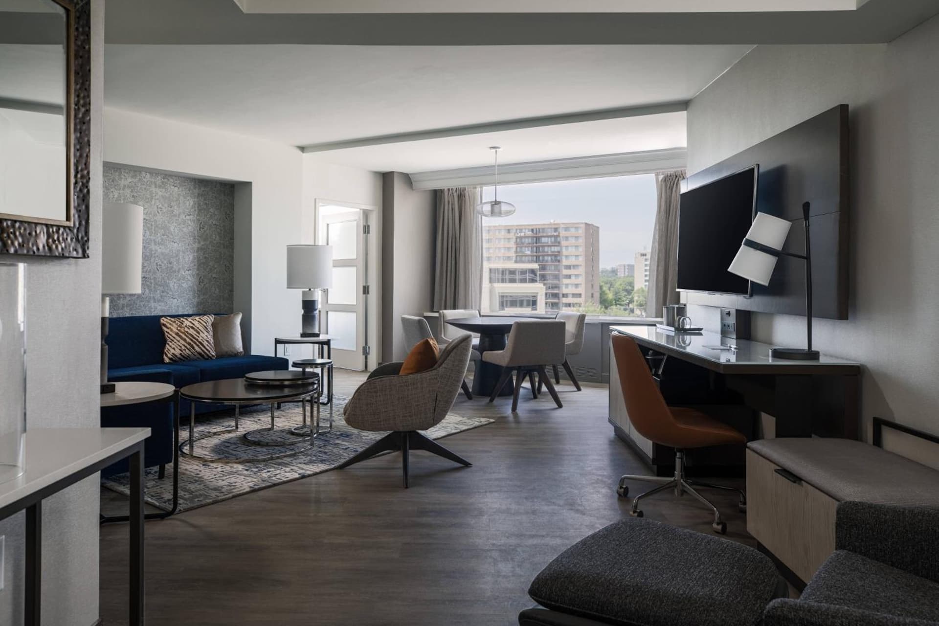 AC Hotel by Marriott Arlington National Landing gallery photo in Arlington, VA — image 4