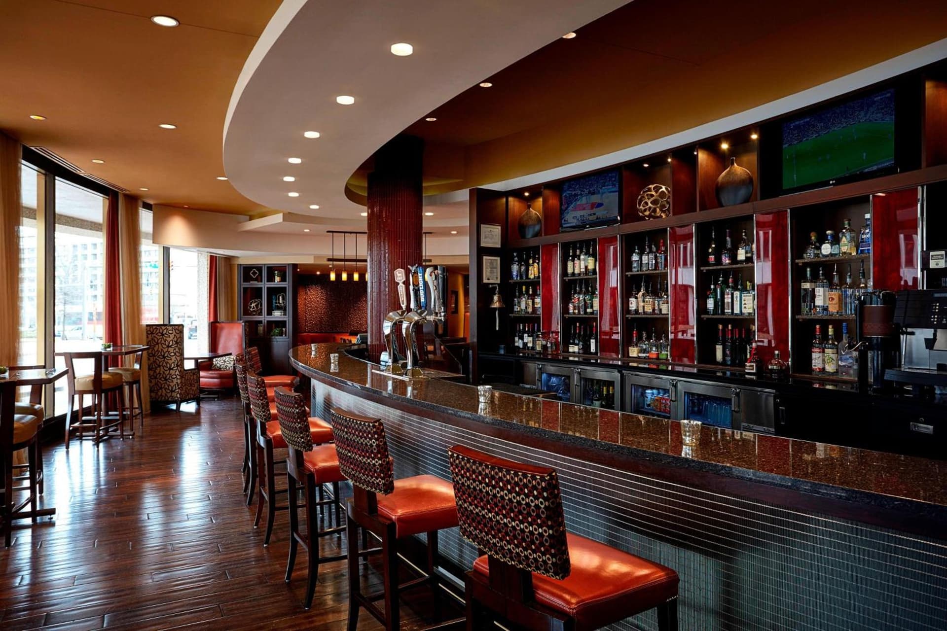 AC Hotel by Marriott Arlington National Landing gallery photo in Arlington, VA — image 11