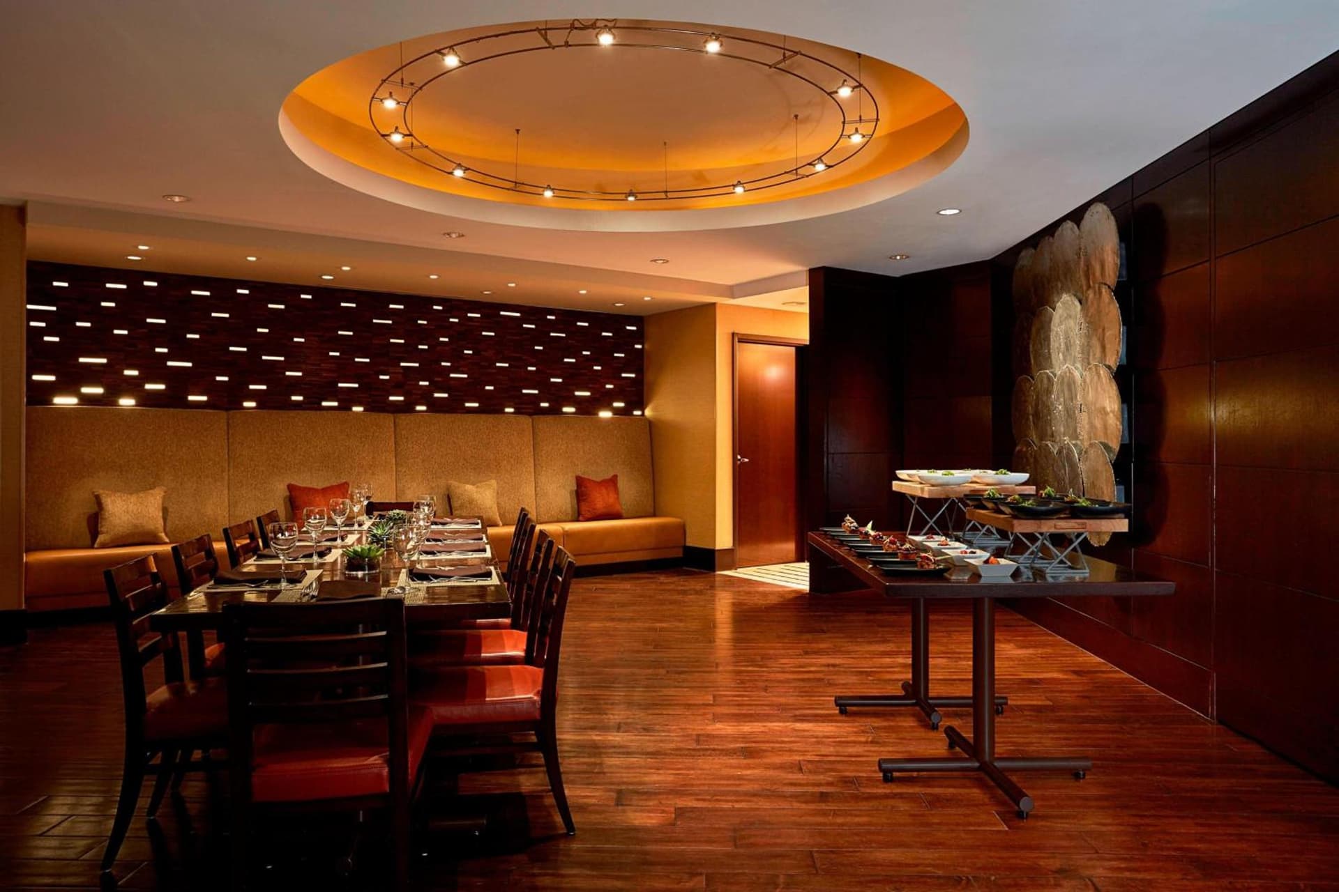 AC Hotel by Marriott Arlington National Landing gallery photo in Arlington, VA — image 16