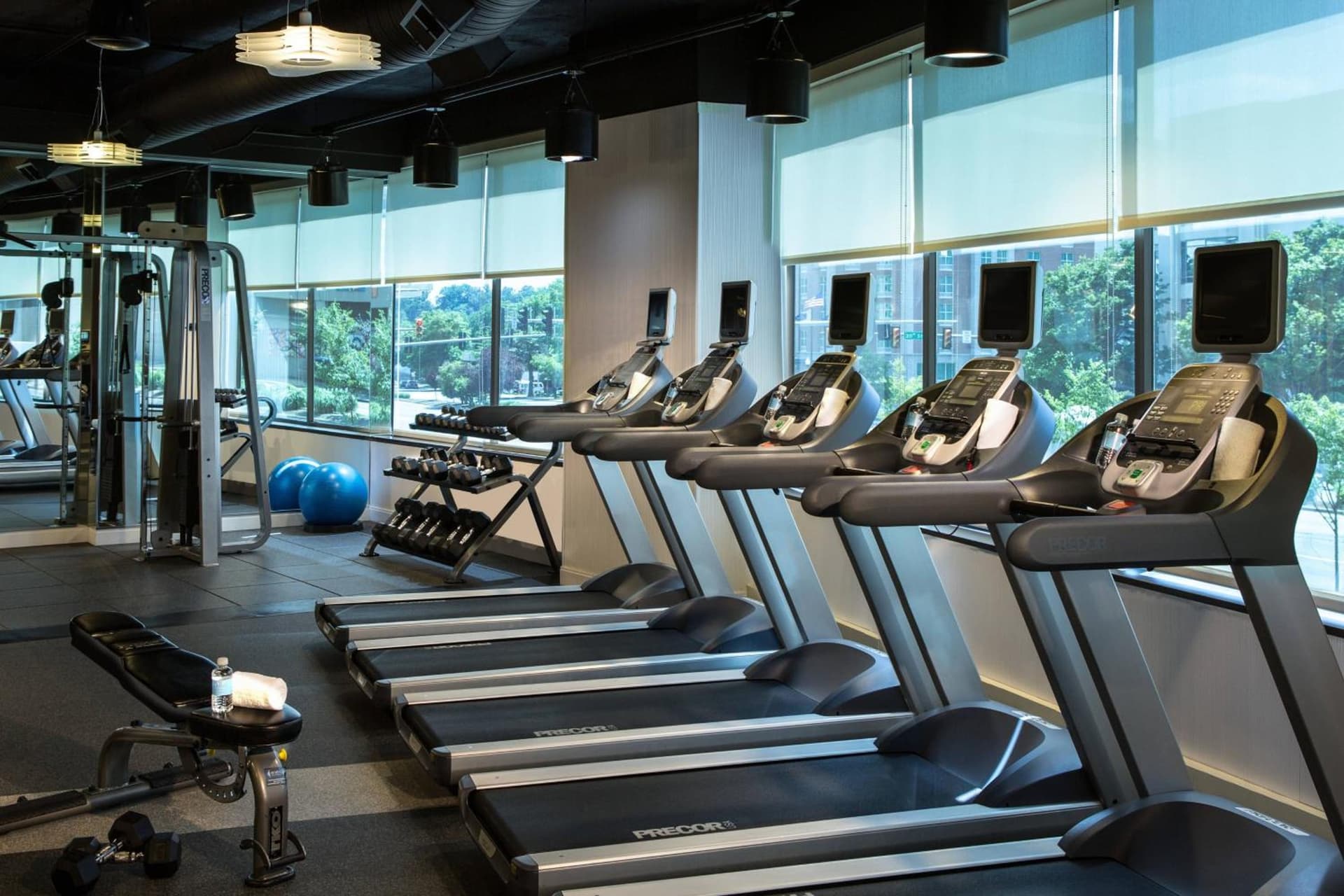 AC Hotel by Marriott Arlington National Landing gallery photo in Arlington, VA — image 34