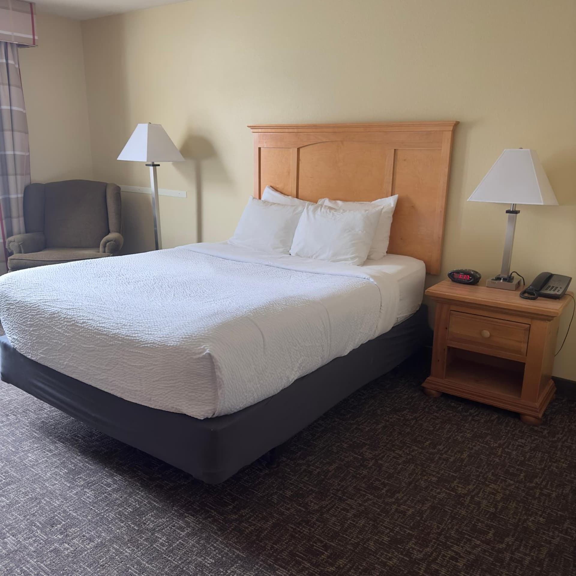 Sleep Inn & Suites near Spirit Mountain gallery photo in Duluth, MN — image 20