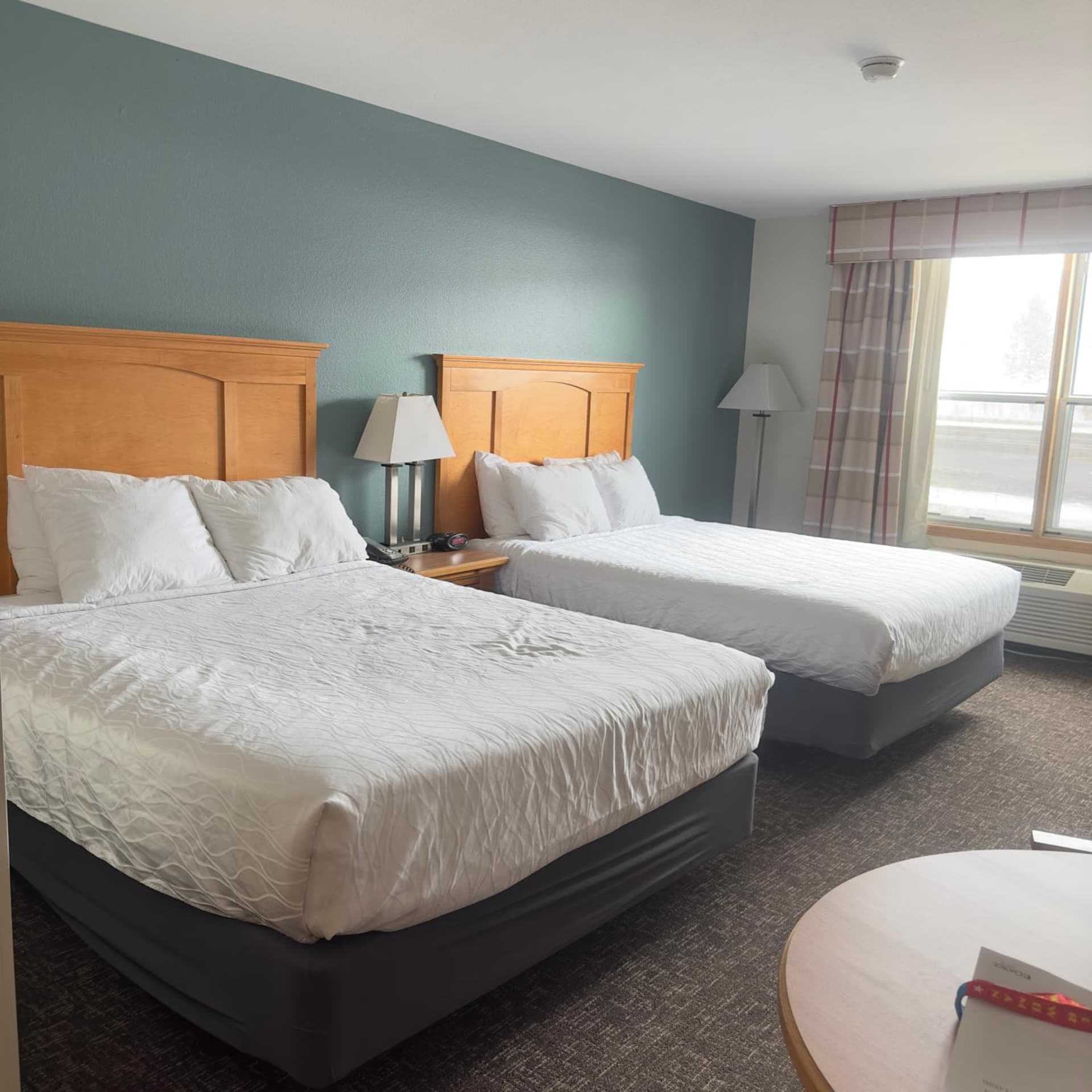 Sleep Inn & Suites near Spirit Mountain interior in Duluth, MN — gallery photo 2