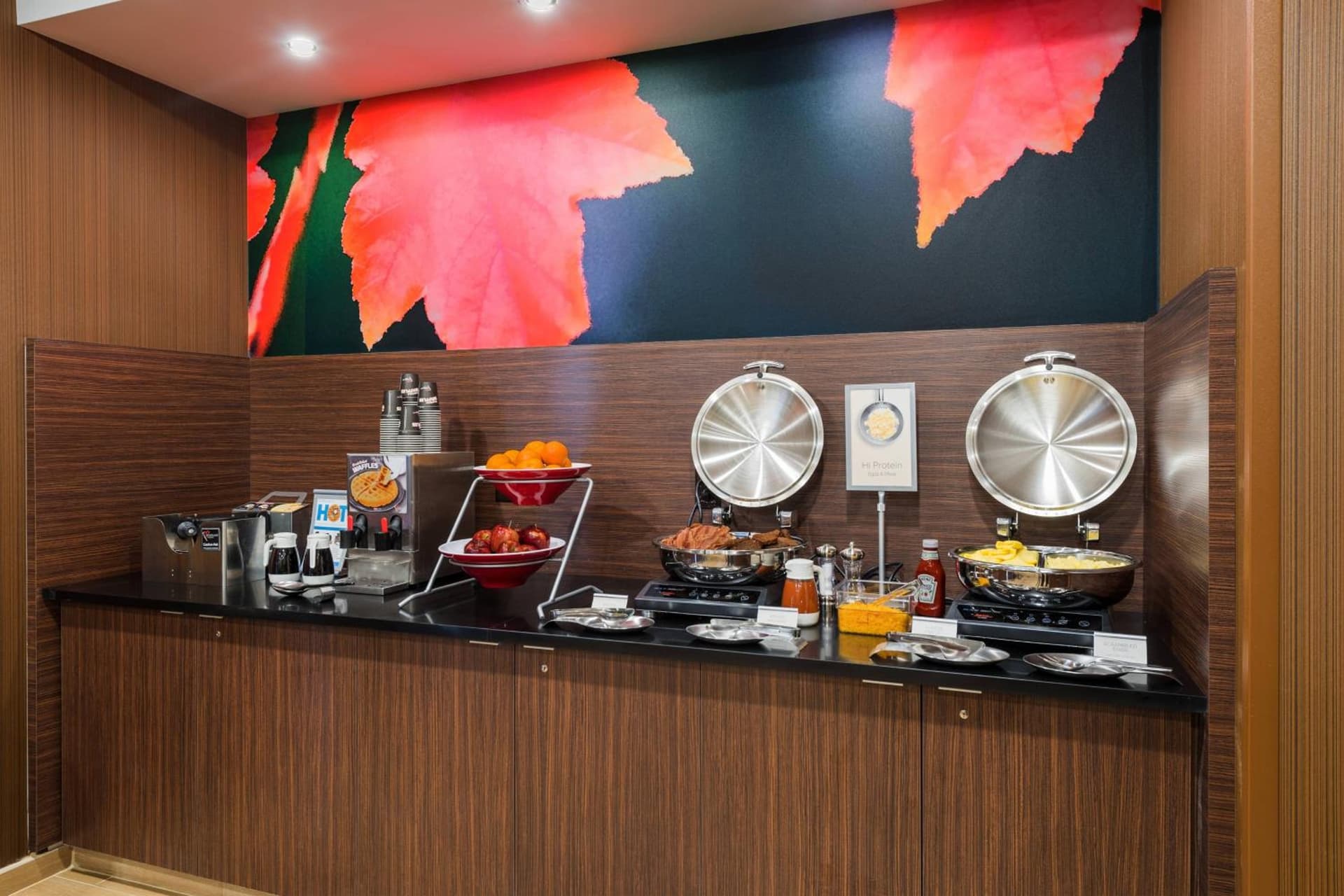 Fairfield by Marriott Inn & Suites Uncasville Mohegan Sun Area interior in Uncasville, CT — gallery photo 2