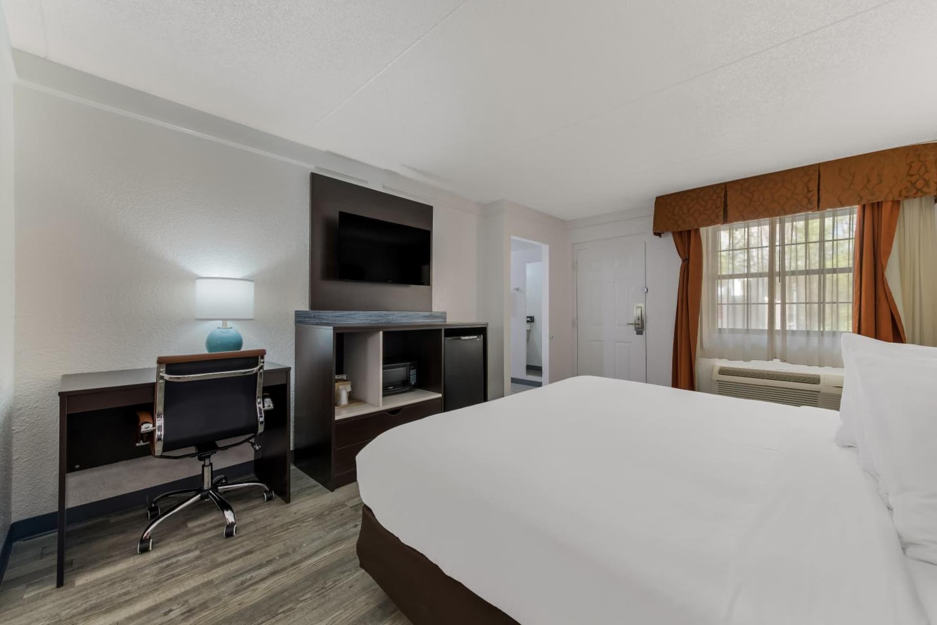 Quality Inn & Suites Airport gallery photo in Charlotte, NC — image 14