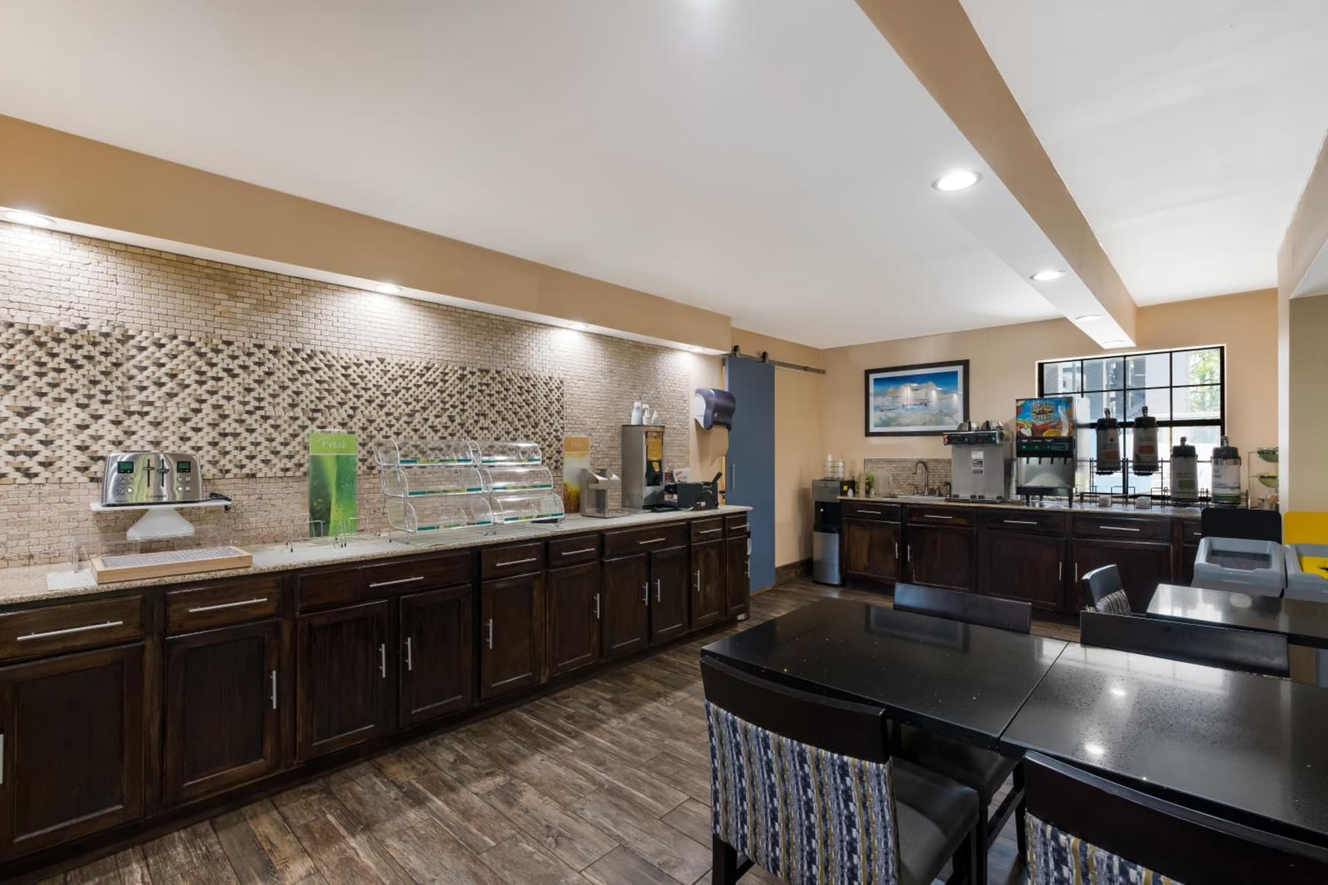 Quality Inn & Suites Airport gallery photo in Charlotte, NC — image 38