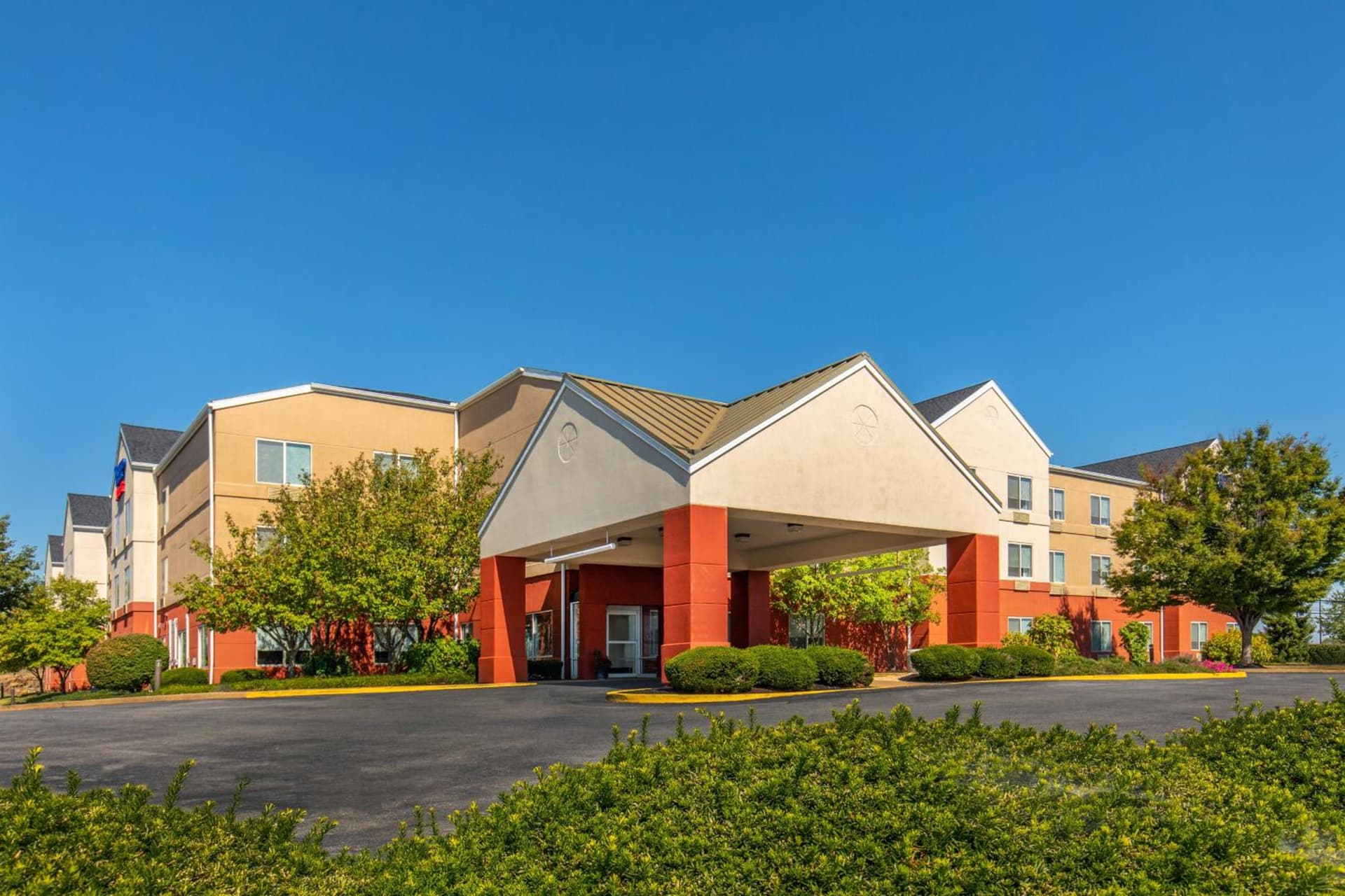 Spark by Hilton Lancaster featured exterior or lobby in Lancaster, PA — similar hotel
