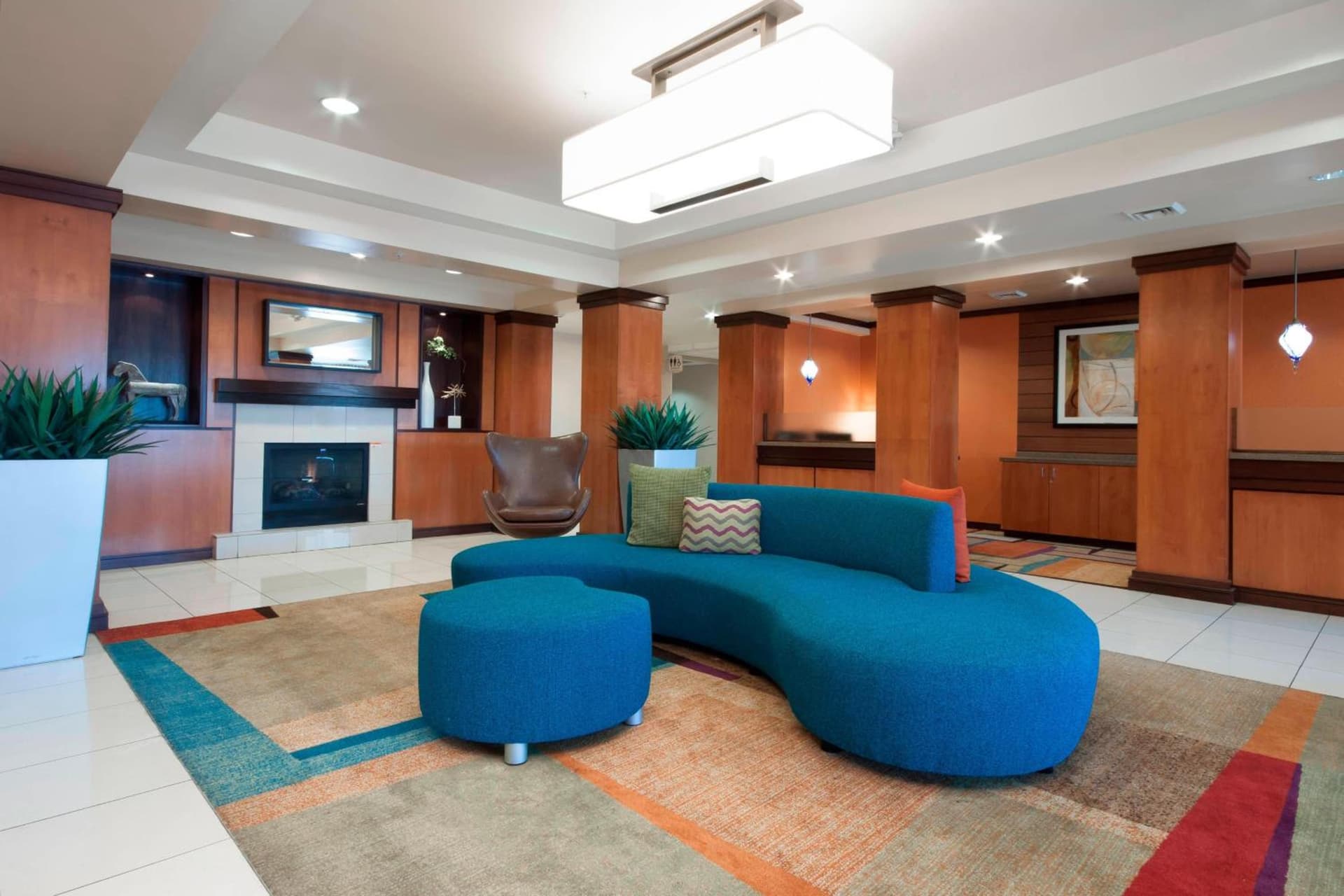 Fairfield Inn & Suites El Centro interior in El Centro, CA — gallery photo 2