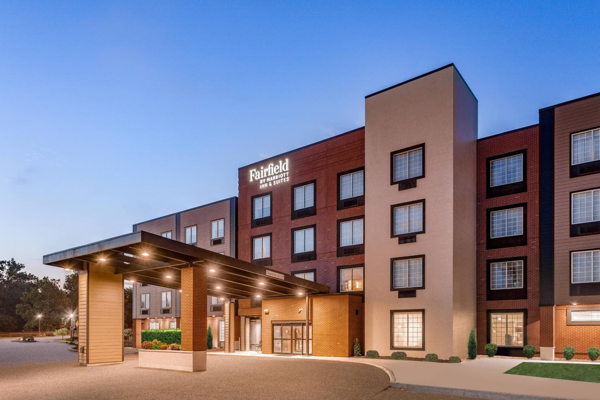 Fairfield Inn & Suites by Marriott Jasper interior in Jasper, IN — gallery photo 2