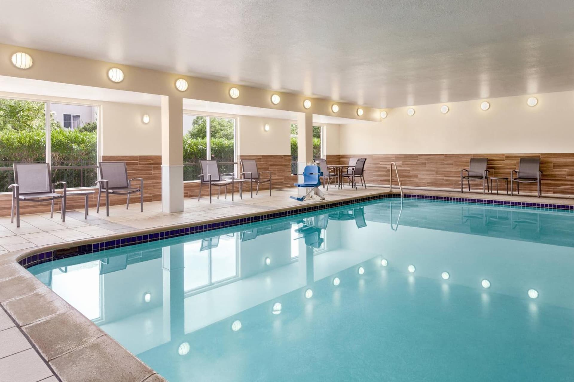Fairfield Inn by Marriott Vacaville interior in Vacaville, CA — gallery photo 2