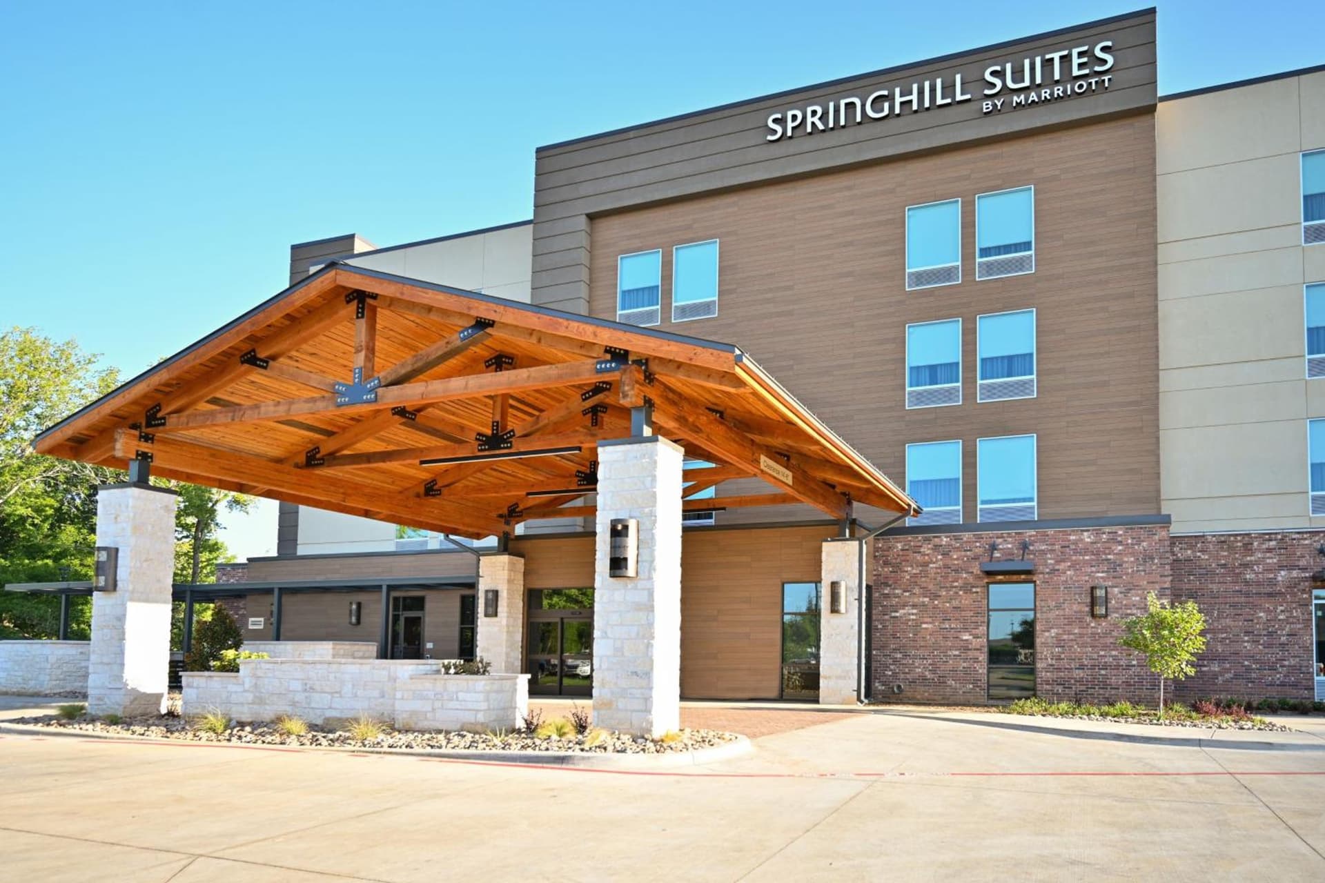 SpringHill Suites by Marriott Lindale Tyler interior in Lindale, TX — gallery photo 2