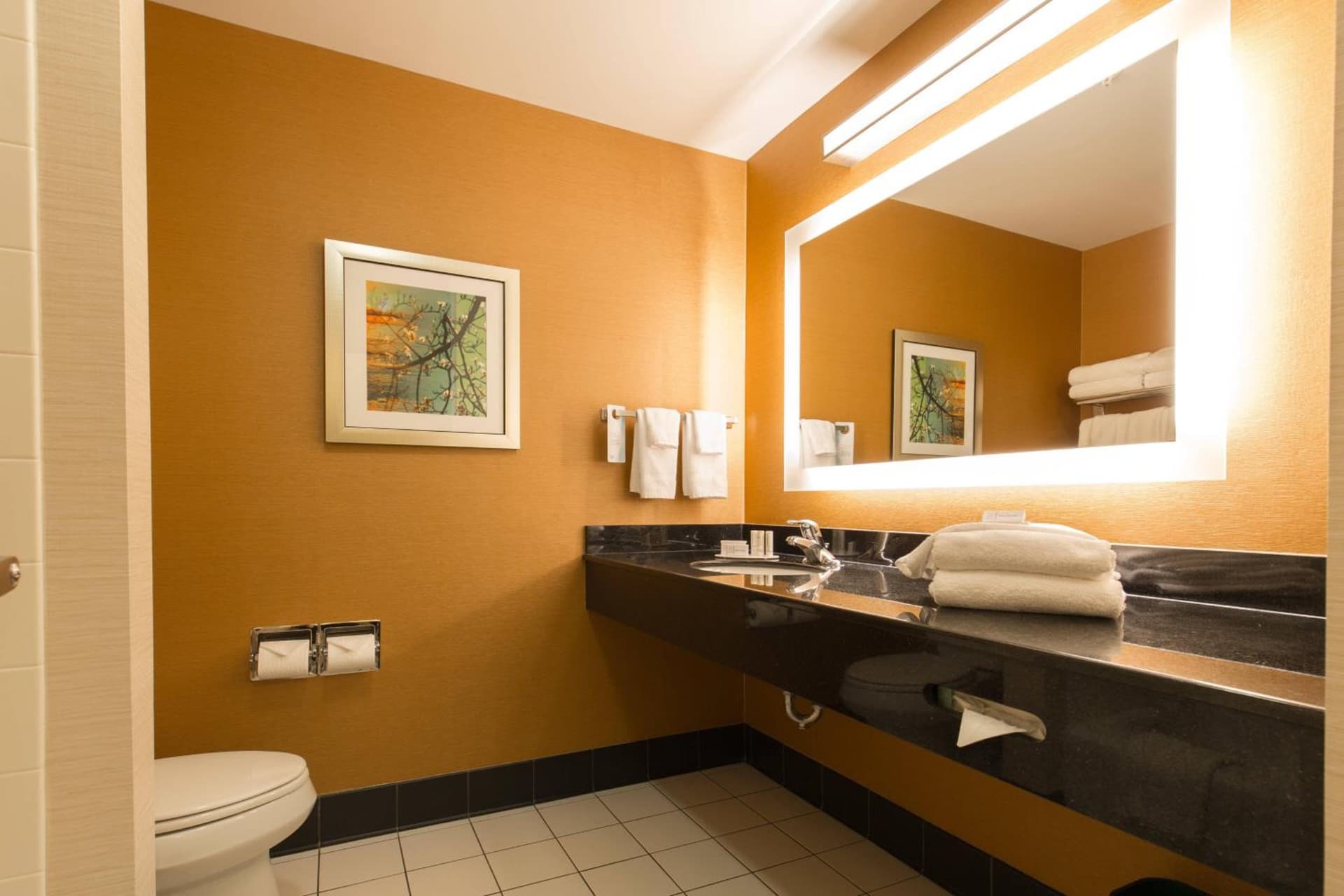 Fairfield Inn and Suites by Marriott Portsmouth Exeter gallery photo in Exeter — image 18