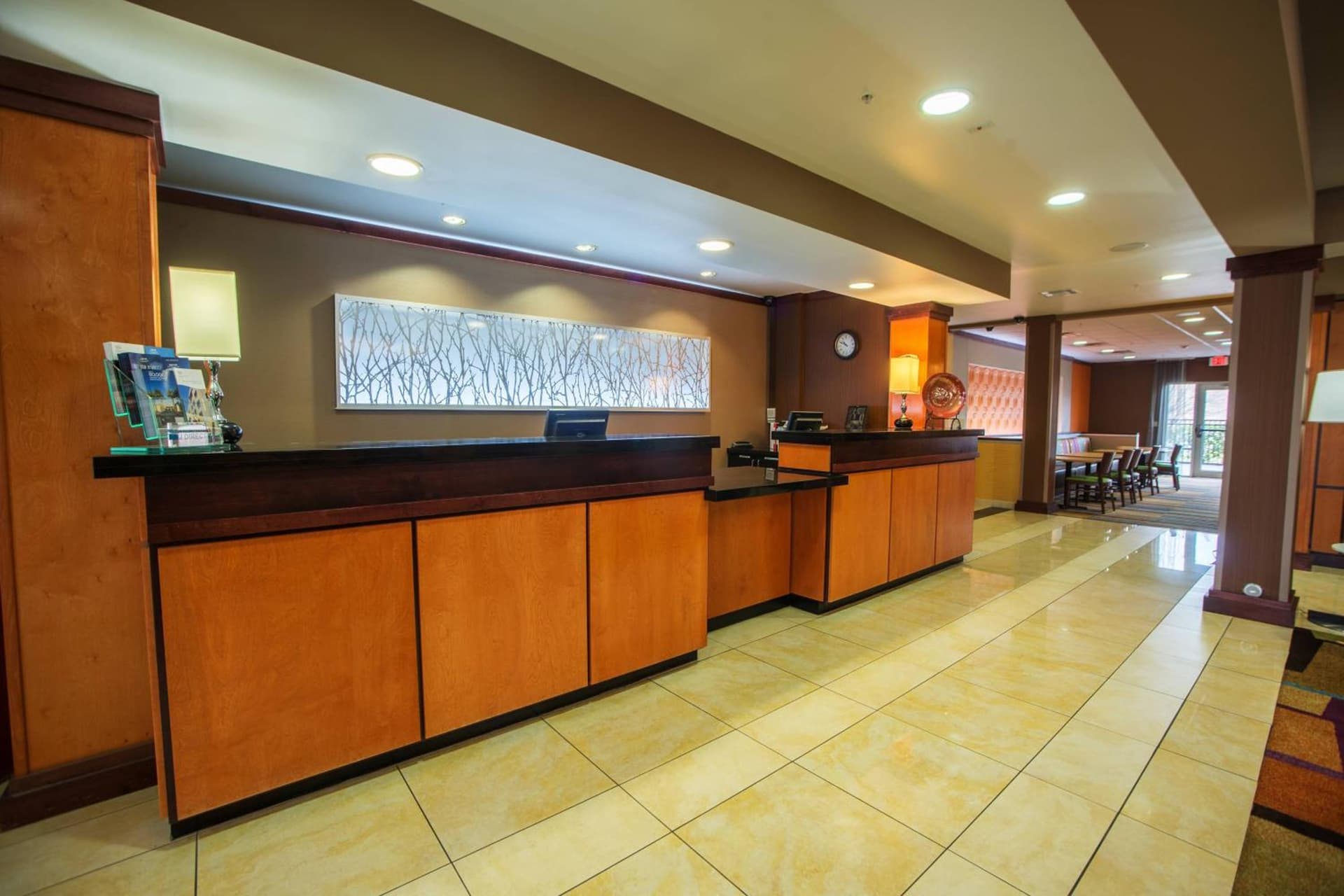 Fairfield Inn and Suites by Marriott Bartlesville interior in Bartlesville, OK — gallery photo 2