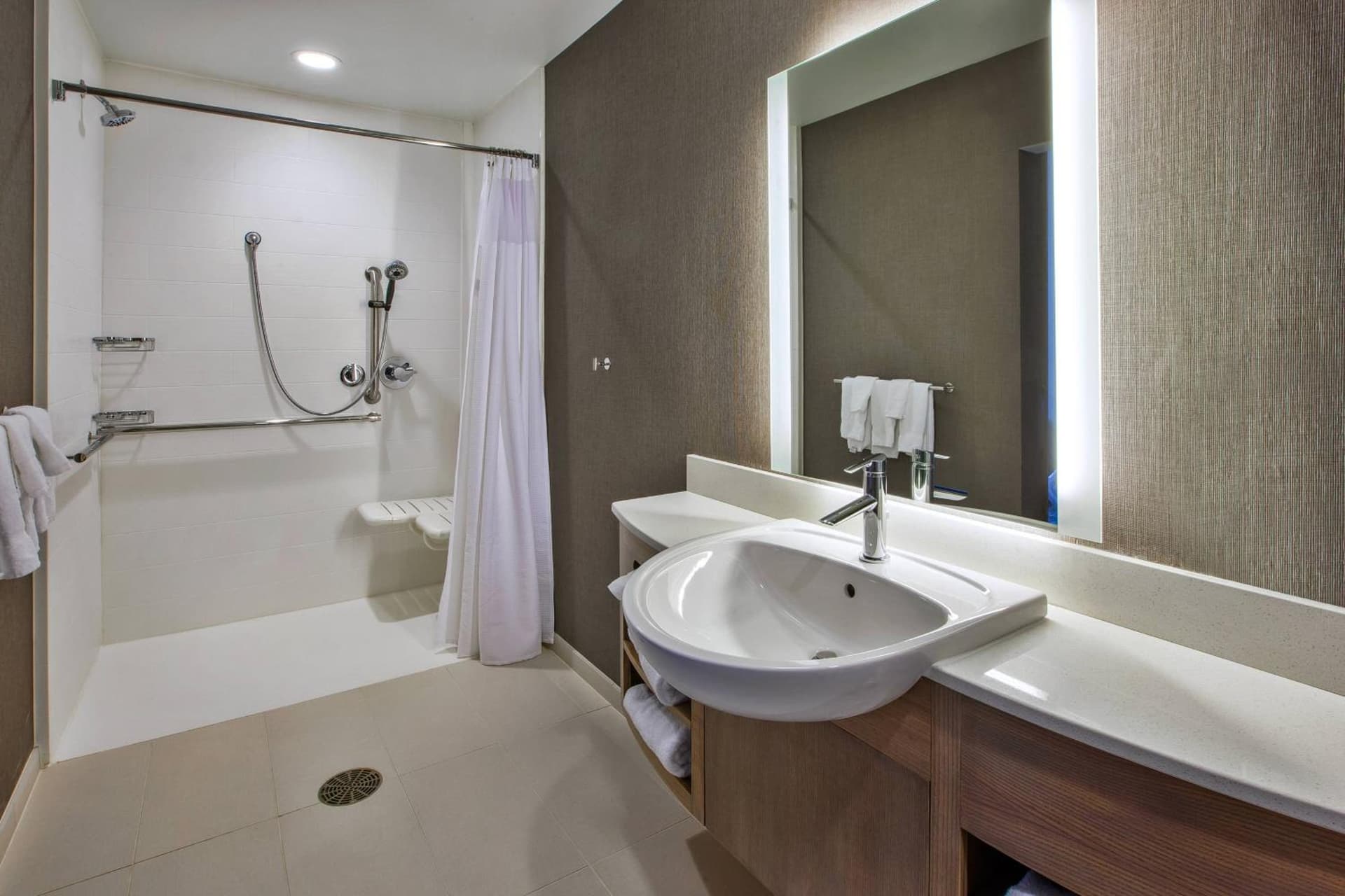 SpringHill Suites by Marriott Pittsburgh Butler/Centre City gallery photo in Butler, PA — image 15