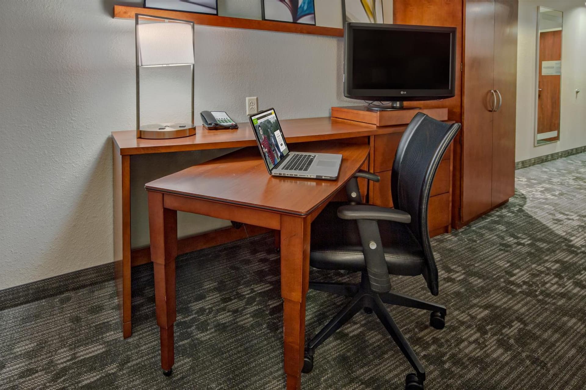 Courtyard by Marriott Norfolk Downtown gallery photo in Norfolk, VA — image 21