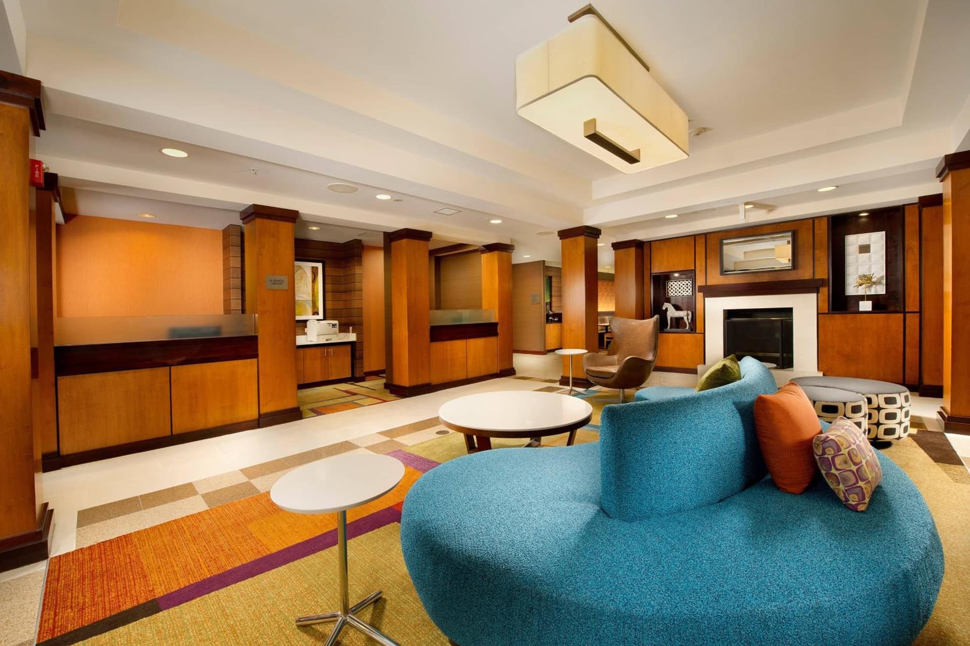 Fairfield Inn & Suites Germantown Gaithersburg interior in Germantown, MD — gallery photo 2