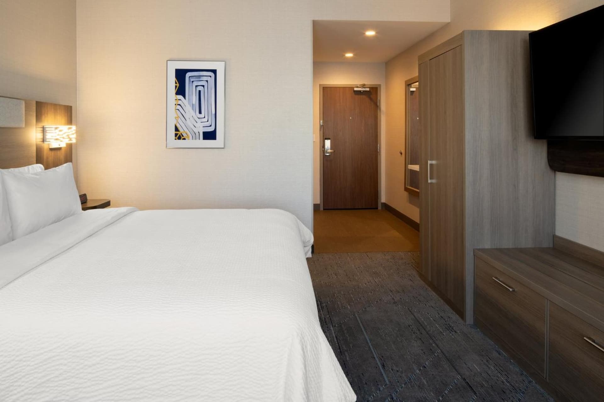 Holiday Inn Express & Suites - Hollister by IHG gallery photo in Hollister, CA — image 46