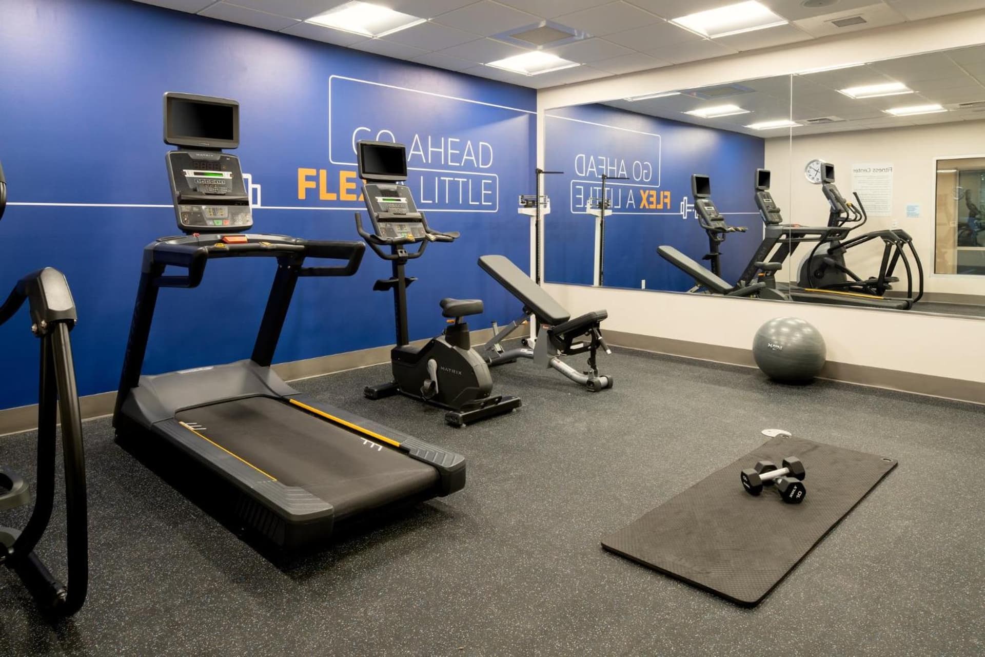 Holiday Inn Express & Suites - Hollister by IHG gallery photo in Hollister, CA — image 38