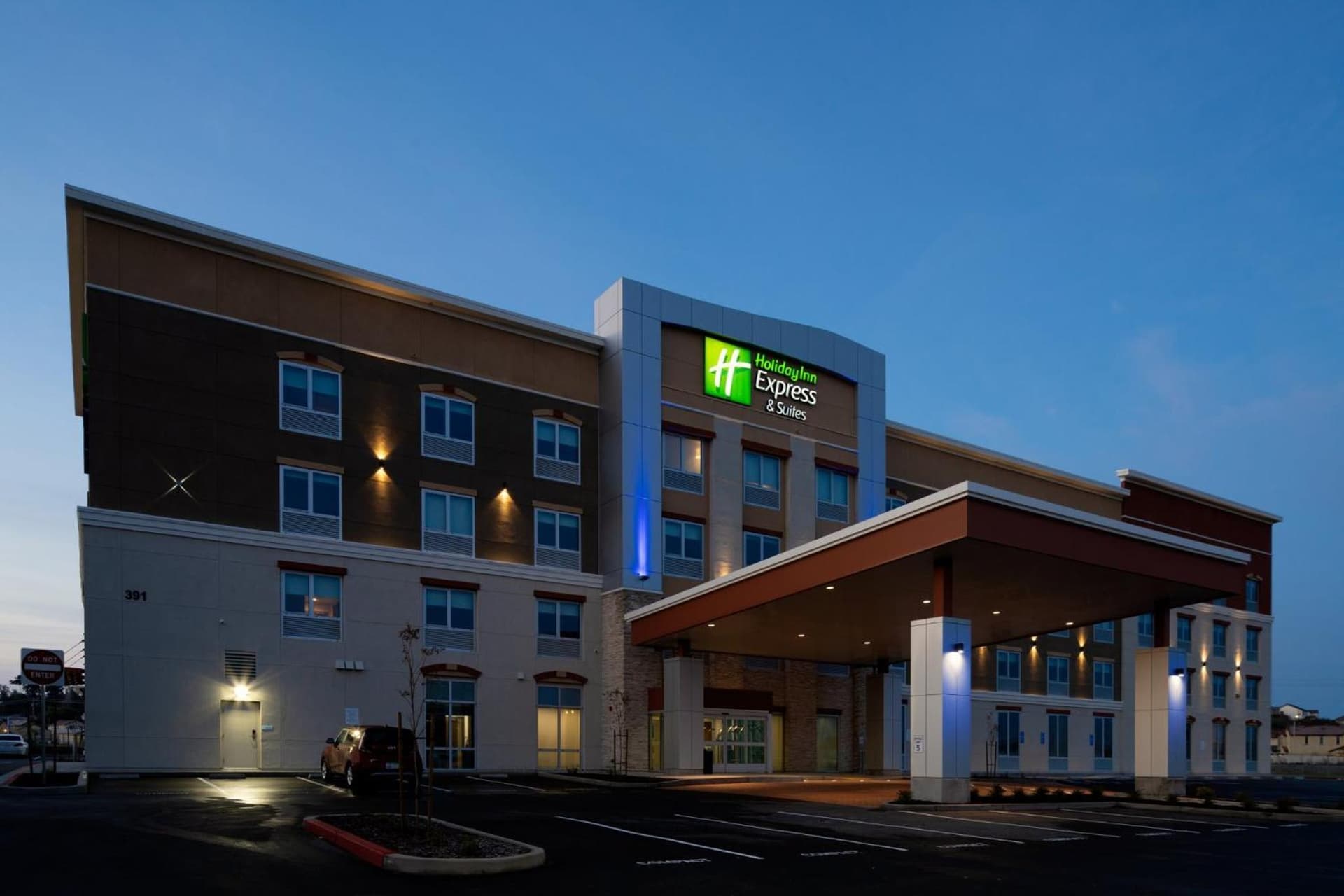 Holiday Inn Express & Suites - Hollister by IHG gallery photo in Hollister, CA — image 33