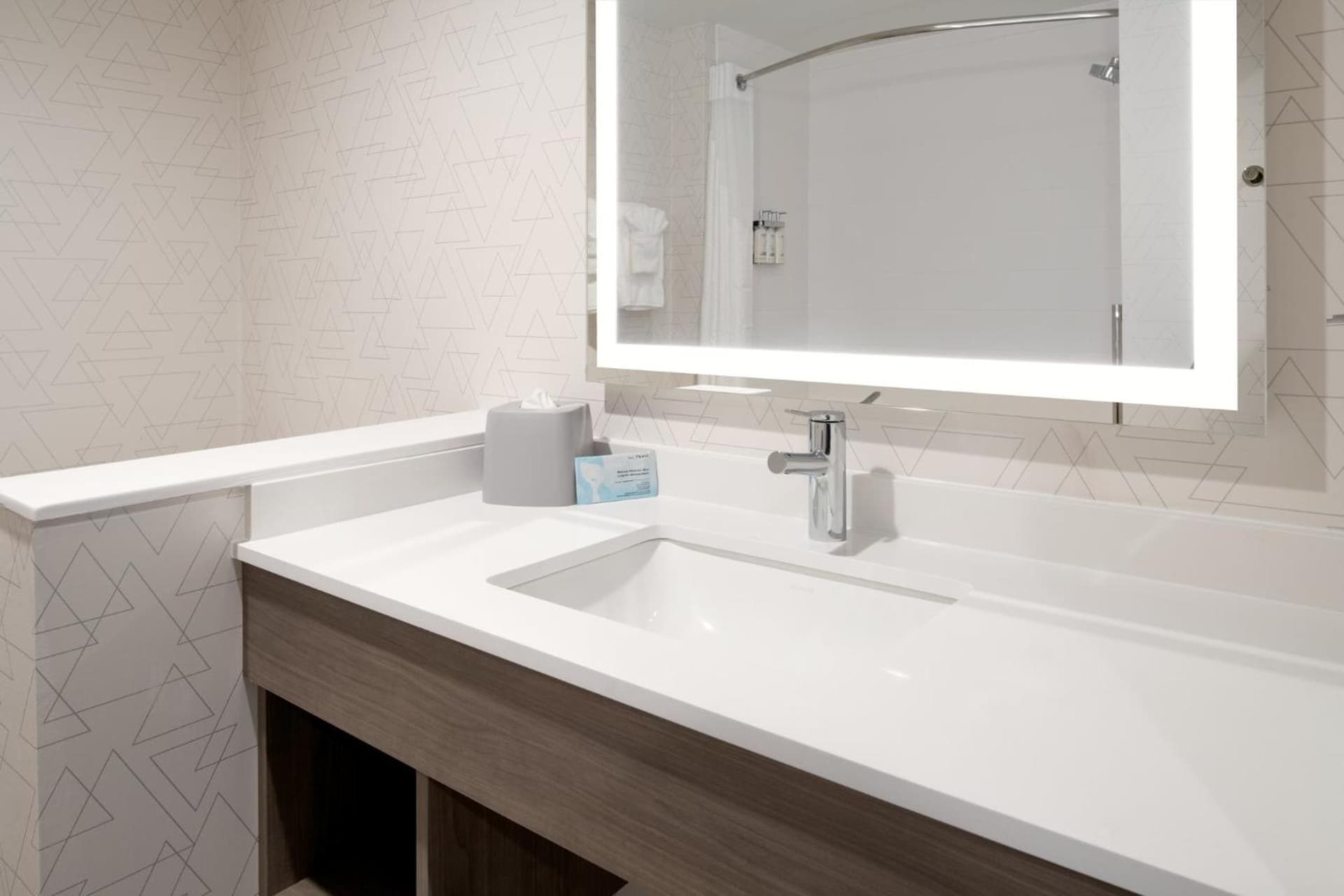 Holiday Inn Express & Suites - Hollister by IHG gallery photo in Hollister, CA — image 69