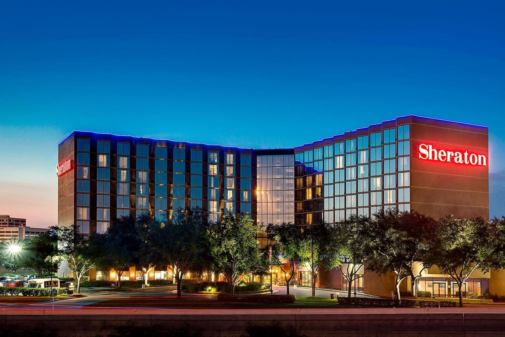 Sheraton Houston Brookhollow Hotel interior in Houston, TX — gallery photo 2