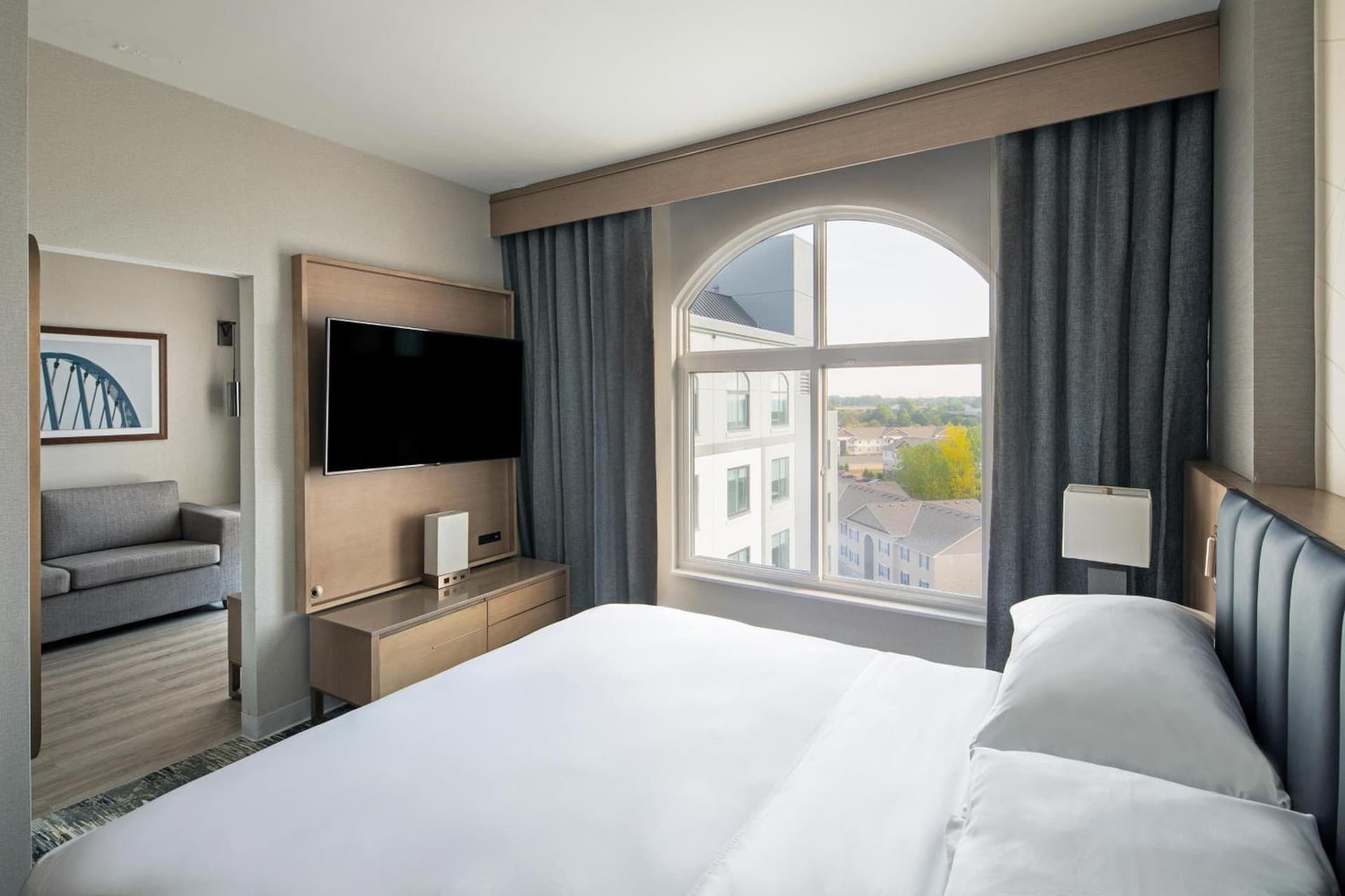 Sheraton Suites Columbus Worthington gallery photo in Columbus, OH — image 18