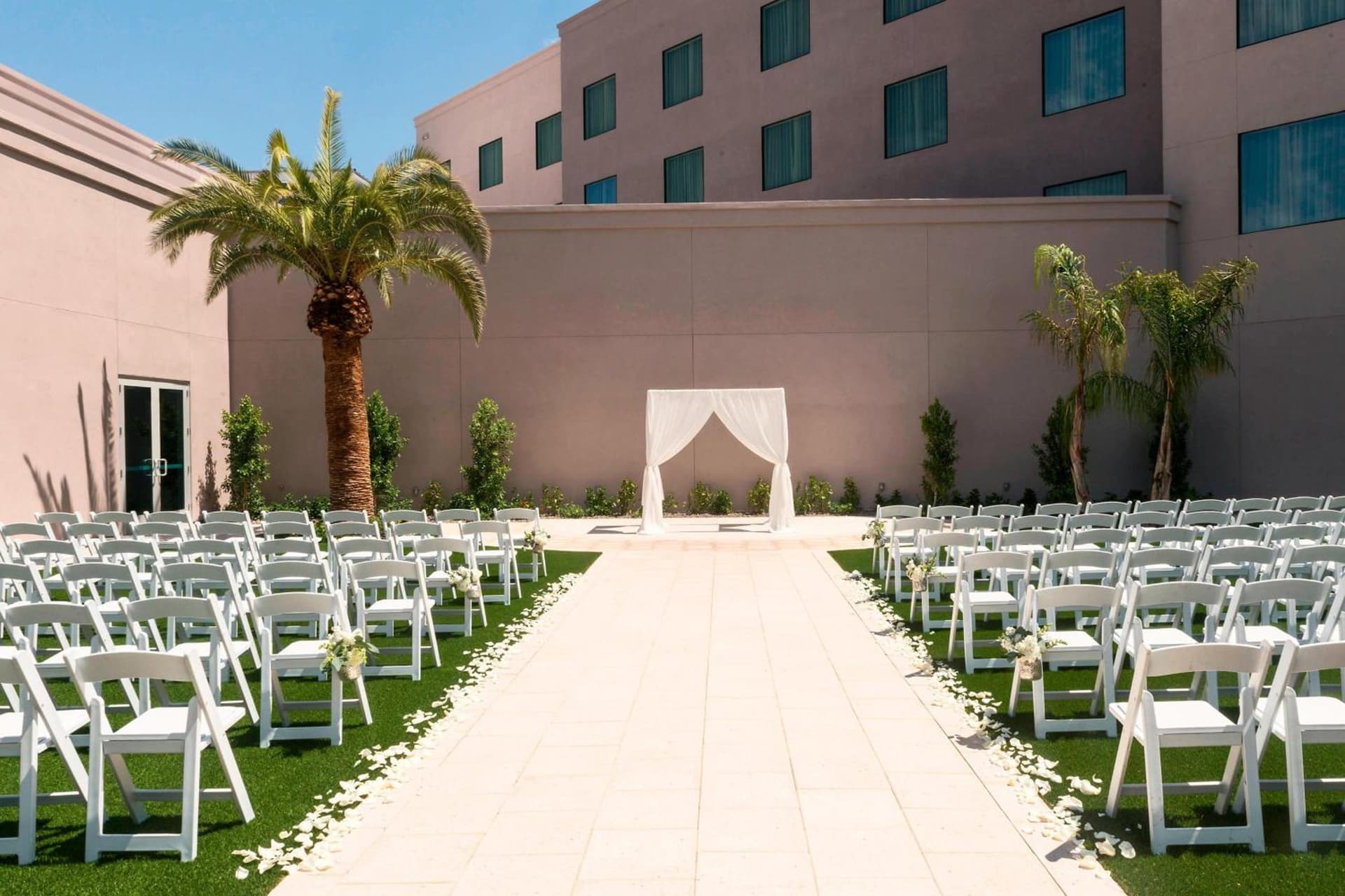 Sheraton Mesa Hotel at Wrigleyville West gallery photo in Mesa, AZ — image 9
