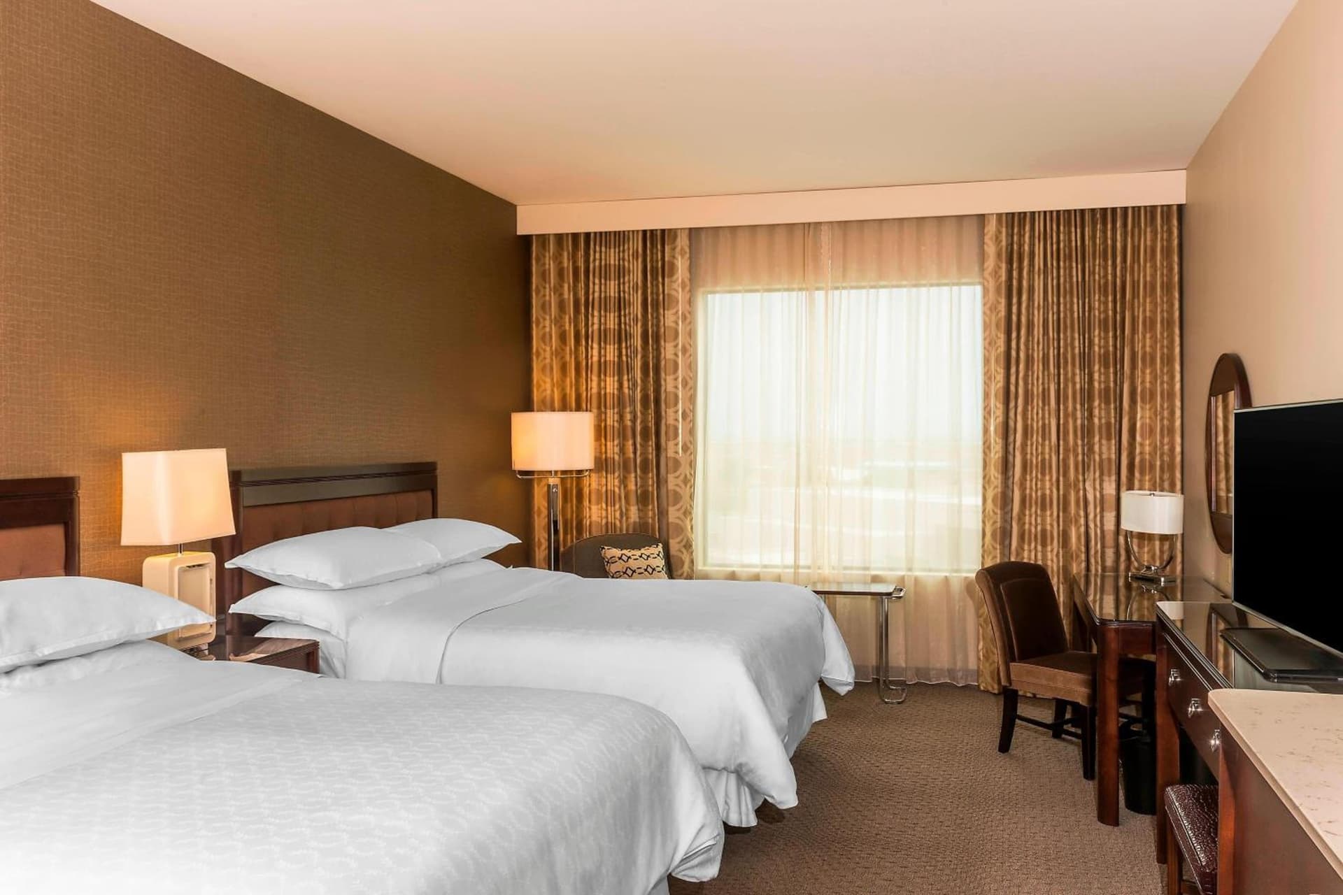 Sheraton Mesa Hotel at Wrigleyville West gallery photo in Mesa, AZ — image 4