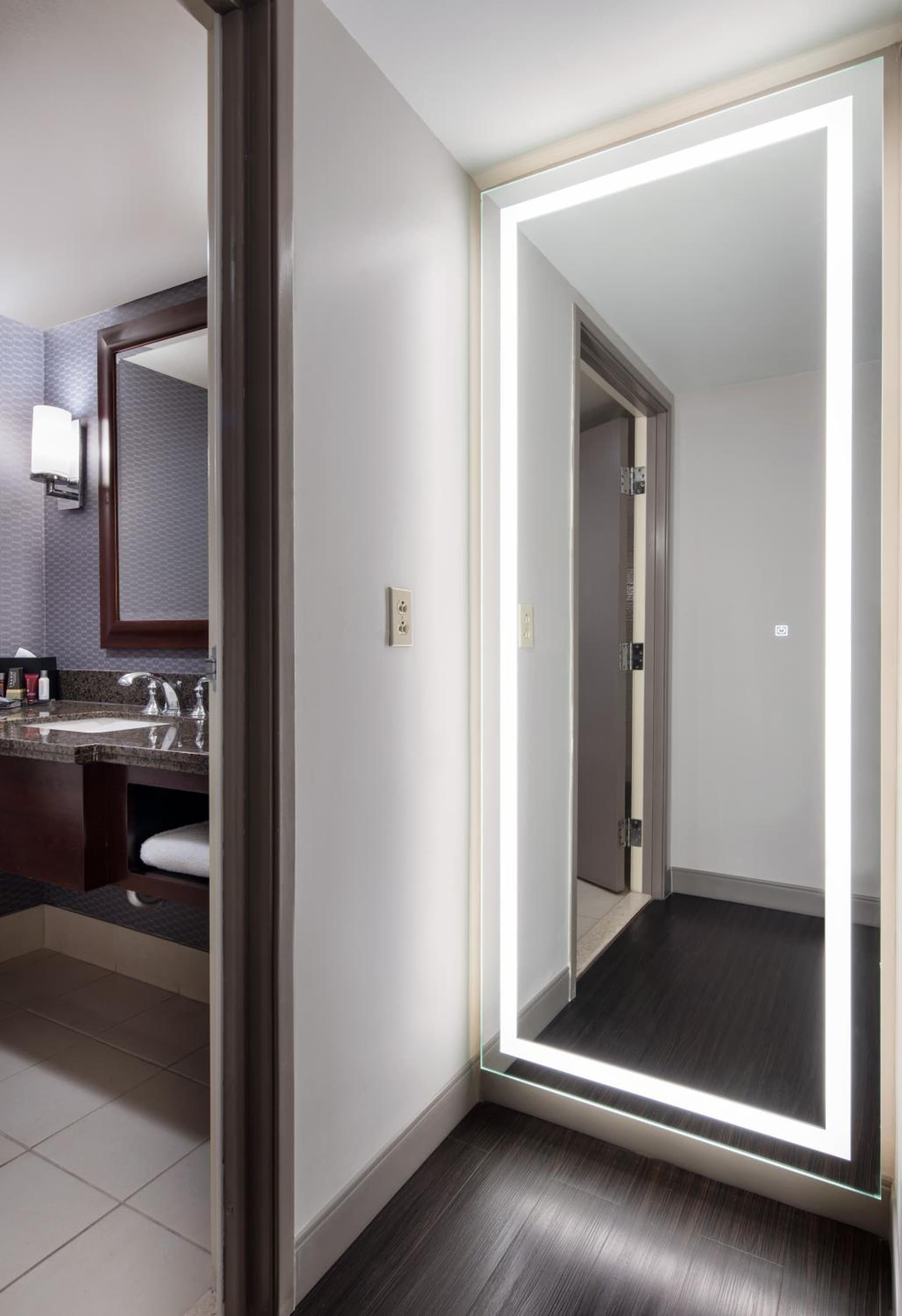 Visalia Marriott at the Convention Center gallery photo in Visalia, CA — image 47