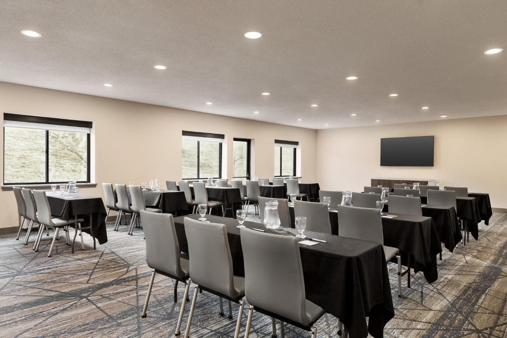 Holiday Inn Express & Suites East Greenbush Albany-Skyline by IHG gallery photo in Rensselaer, NY — image 19