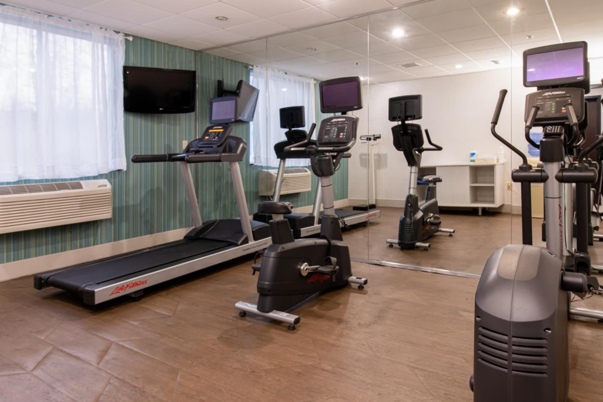 Holiday Inn Express Hotel & Suites Swansea by IHG gallery photo in Swansea, MA — image 7