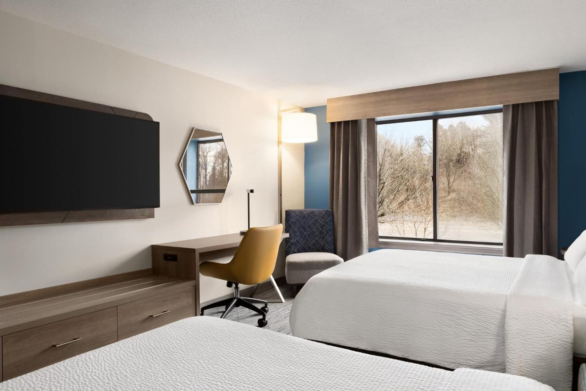 Holiday Inn Express & Suites East Greenbush Albany-Skyline by IHG gallery photo in Rensselaer, NY — image 5