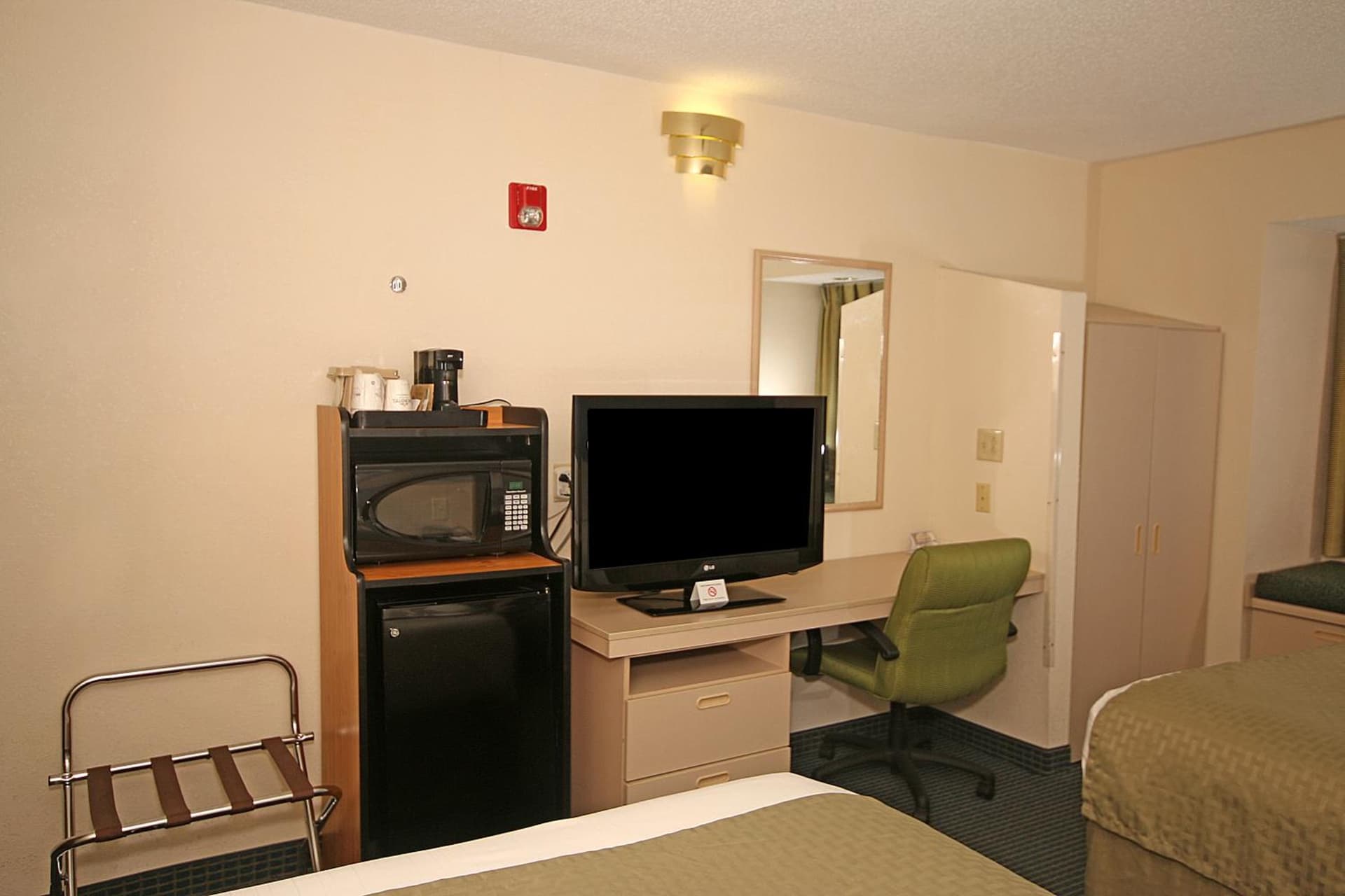 Microtel Inn & Suites by Wyndham Statesville gallery photo in Statesville, NC — image 21