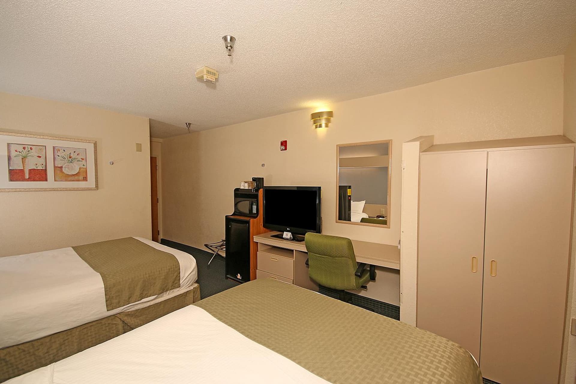 Microtel Inn & Suites by Wyndham Statesville gallery photo in Statesville, NC — image 6