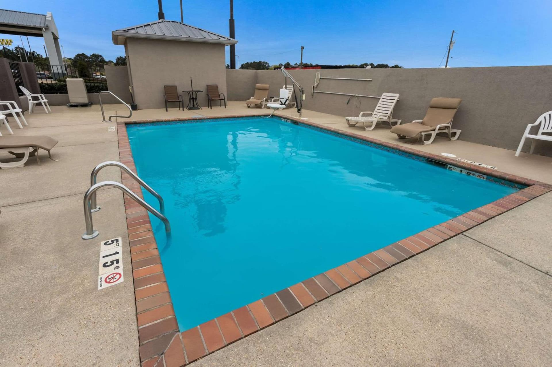 Quality Inn & Suites Pearl-Jackson gallery photo in Pearl, MS — image 5