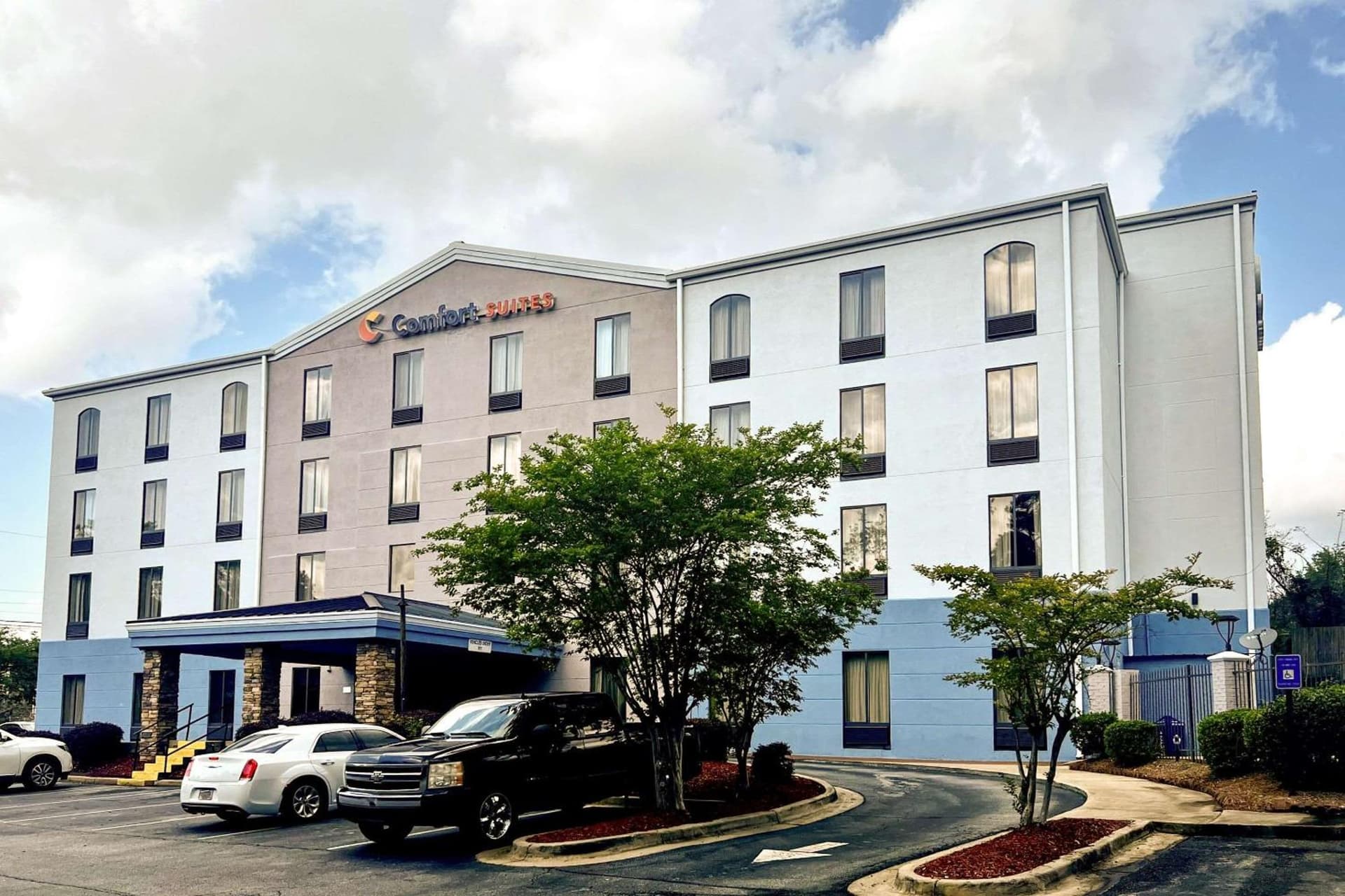 Comfort Suites Columbus State University Area featured exterior or lobby in Columbus, GA — similar hotel
