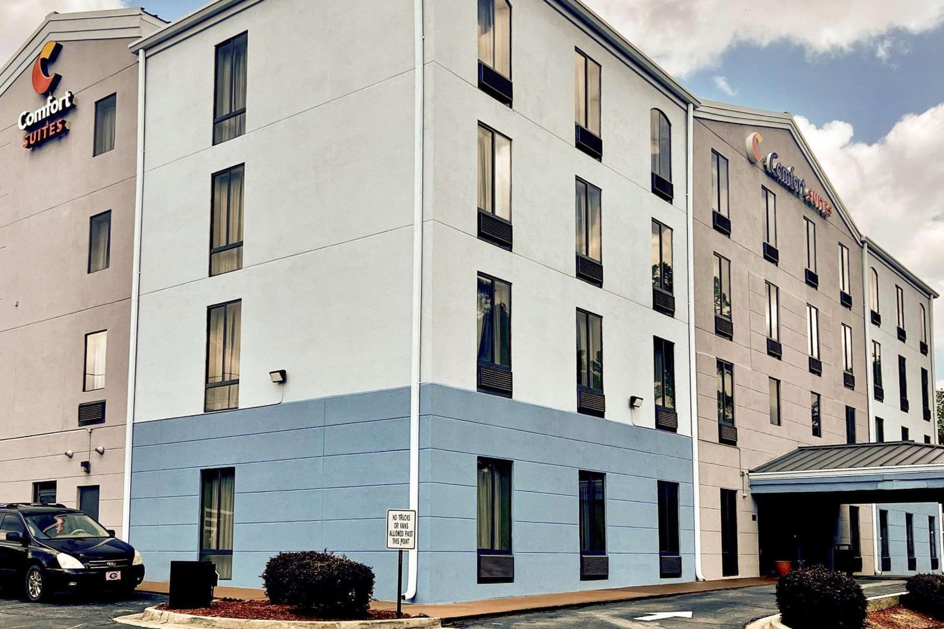 Comfort Suites Columbus State University Area interior in Columbus, GA — gallery photo 2