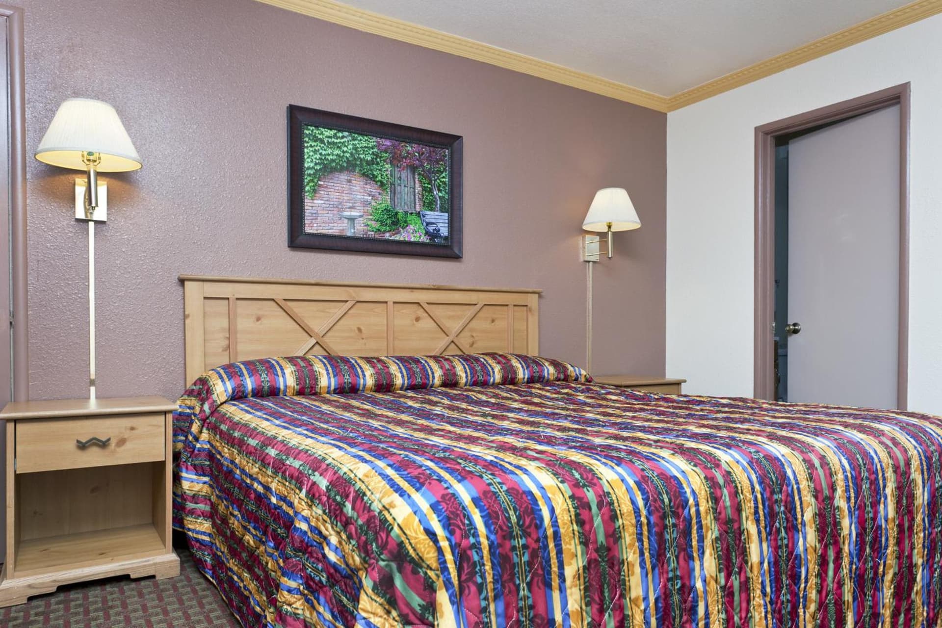 National 9 Inn - Placerville gallery photo in Placerville, CA — image 23