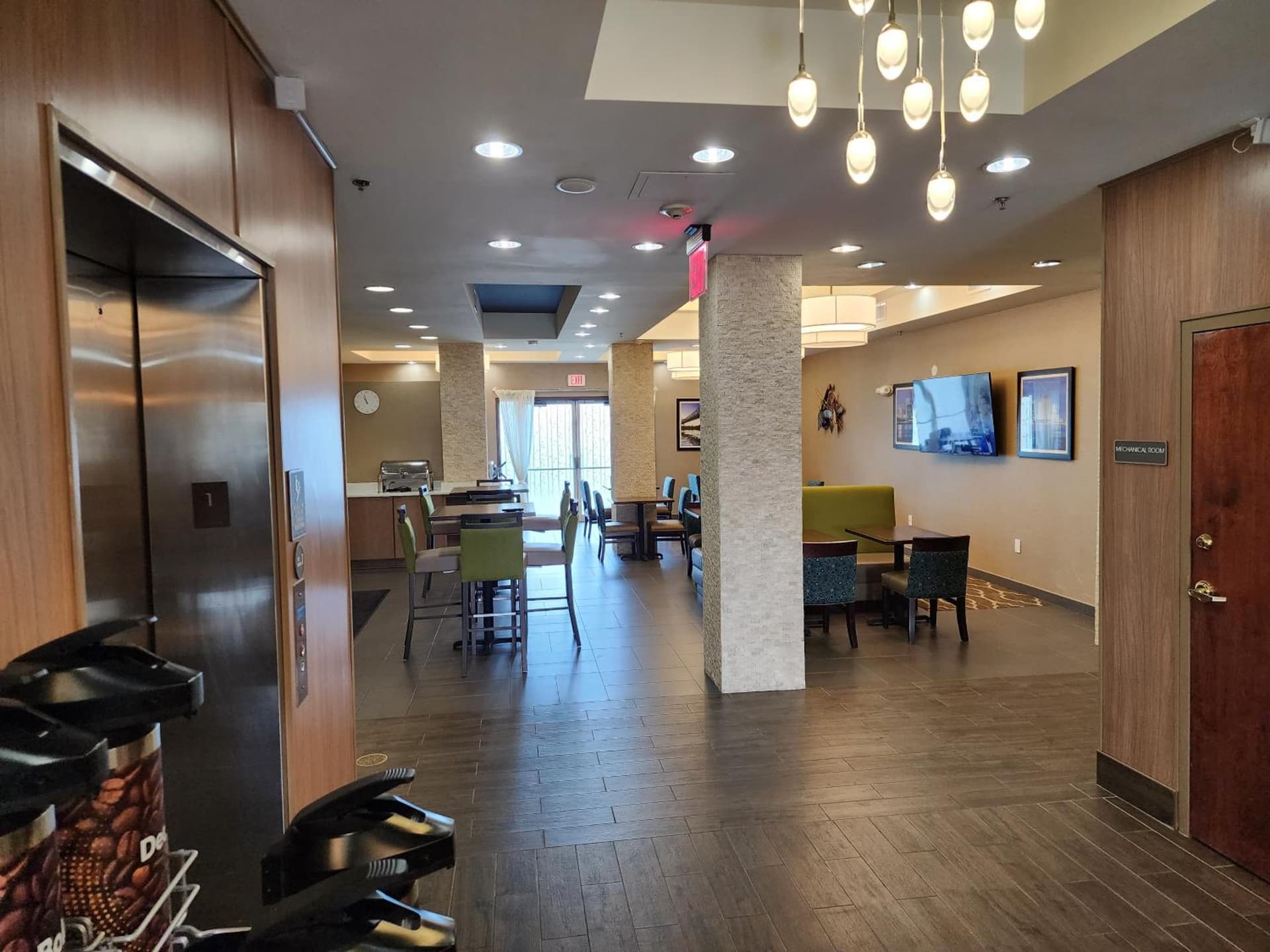 Comfort Suites New Orleans East gallery photo in New Orleans, LA — image 36