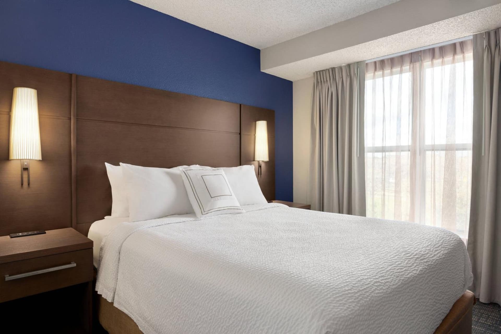 Residence Inn by Marriott Roseville gallery photo in Roseville, CA — image 5