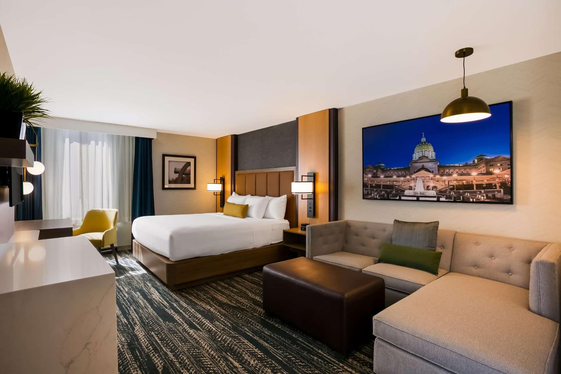 Best Western Premier the Central Hotel & Conference Center interior in Harrisburg, PA — gallery photo 2