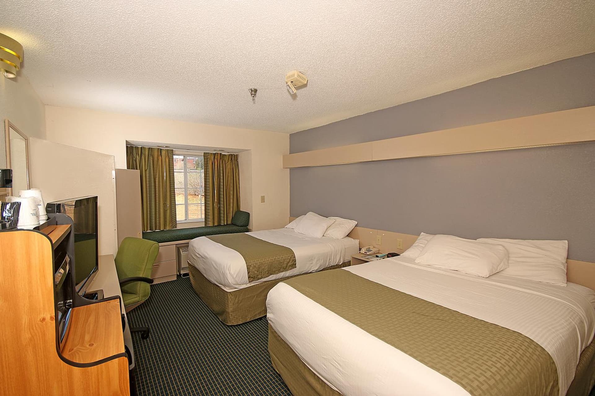 Microtel Inn & Suites by Wyndham Statesville gallery photo in Statesville, NC — image 7