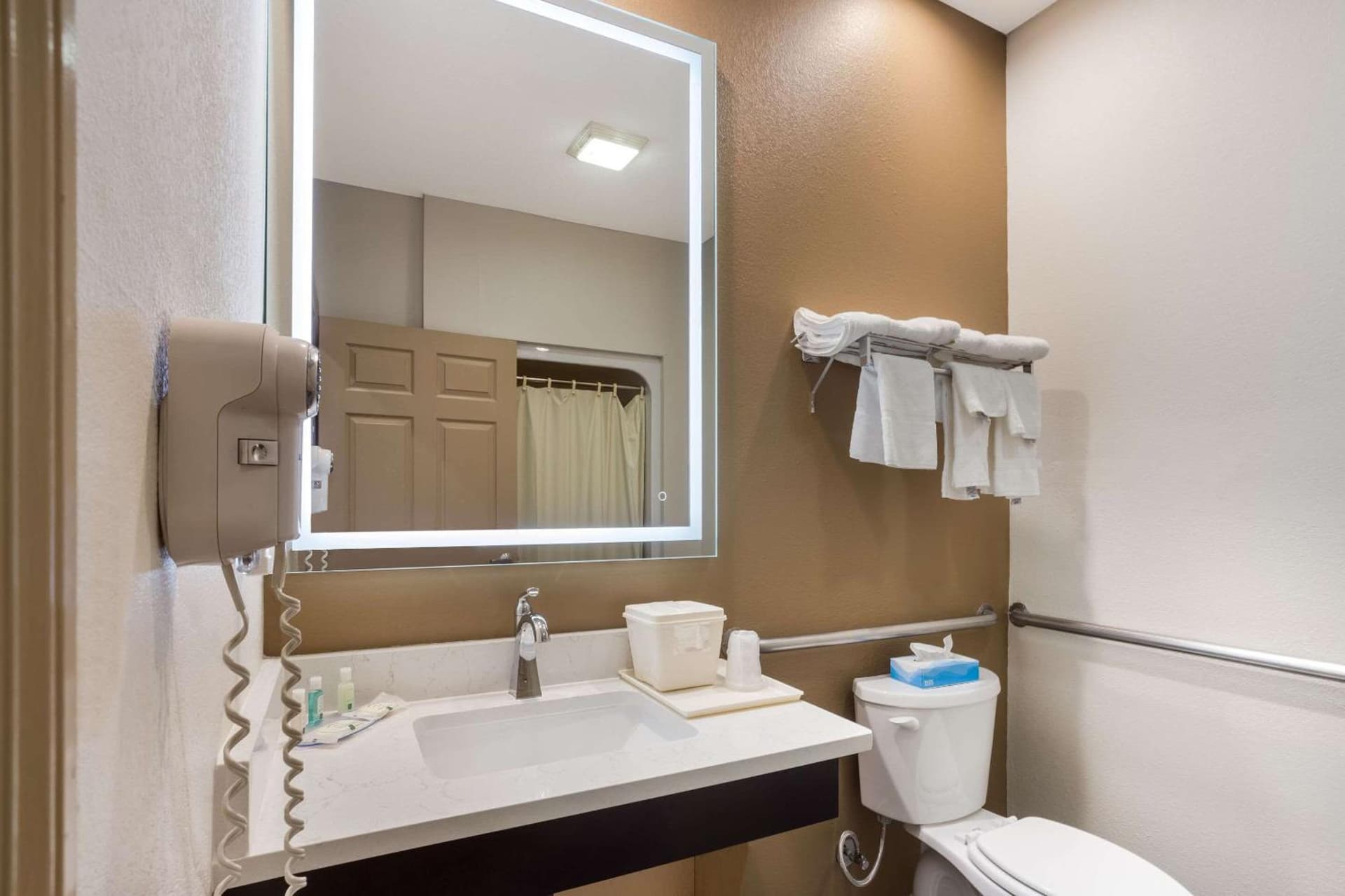 Quality Inn & Suites Pearl-Jackson gallery photo in Pearl, MS — image 11