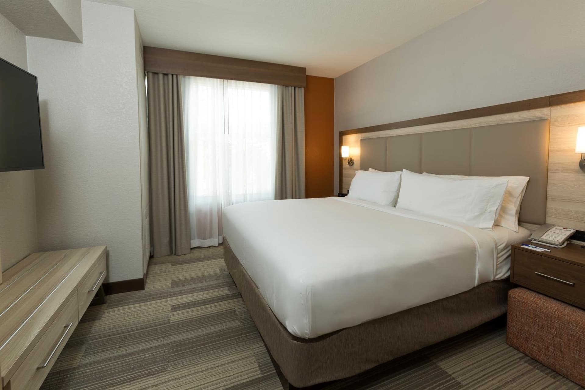 Holiday Inn Express & Suites S Lake Buena Vista by IHG gallery photo in Kissimmee, FL — image 42
