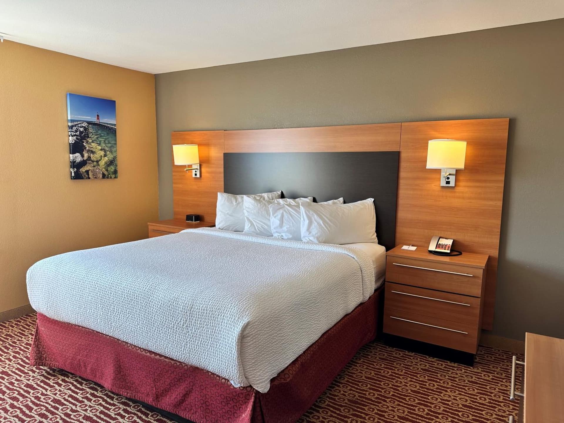TownePlace Suites by Marriott Detroit Troy interior in Troy, MI — gallery photo 2