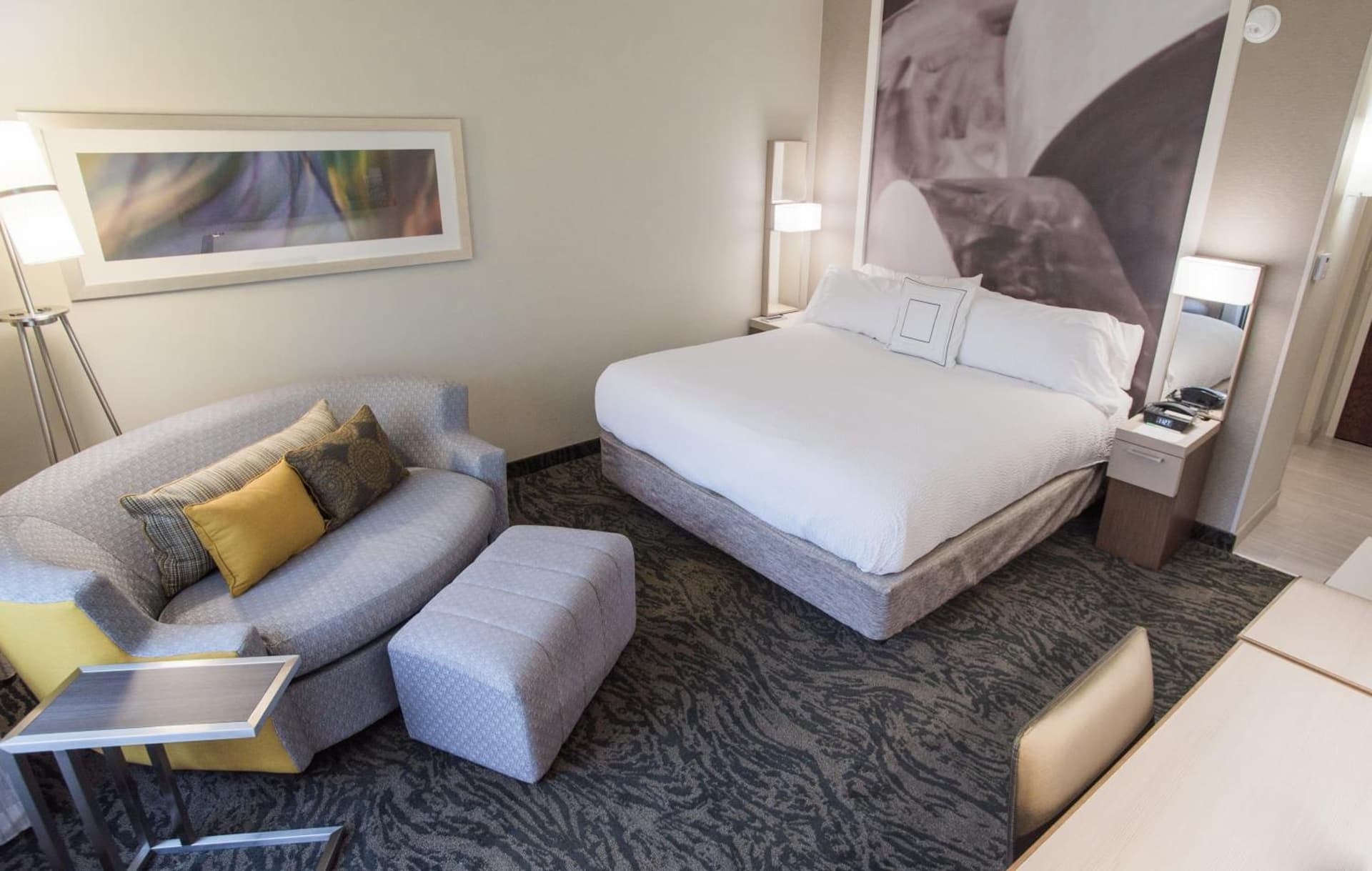Courtyard by Marriott Hickory gallery photo in Hickory, NC — image 24
