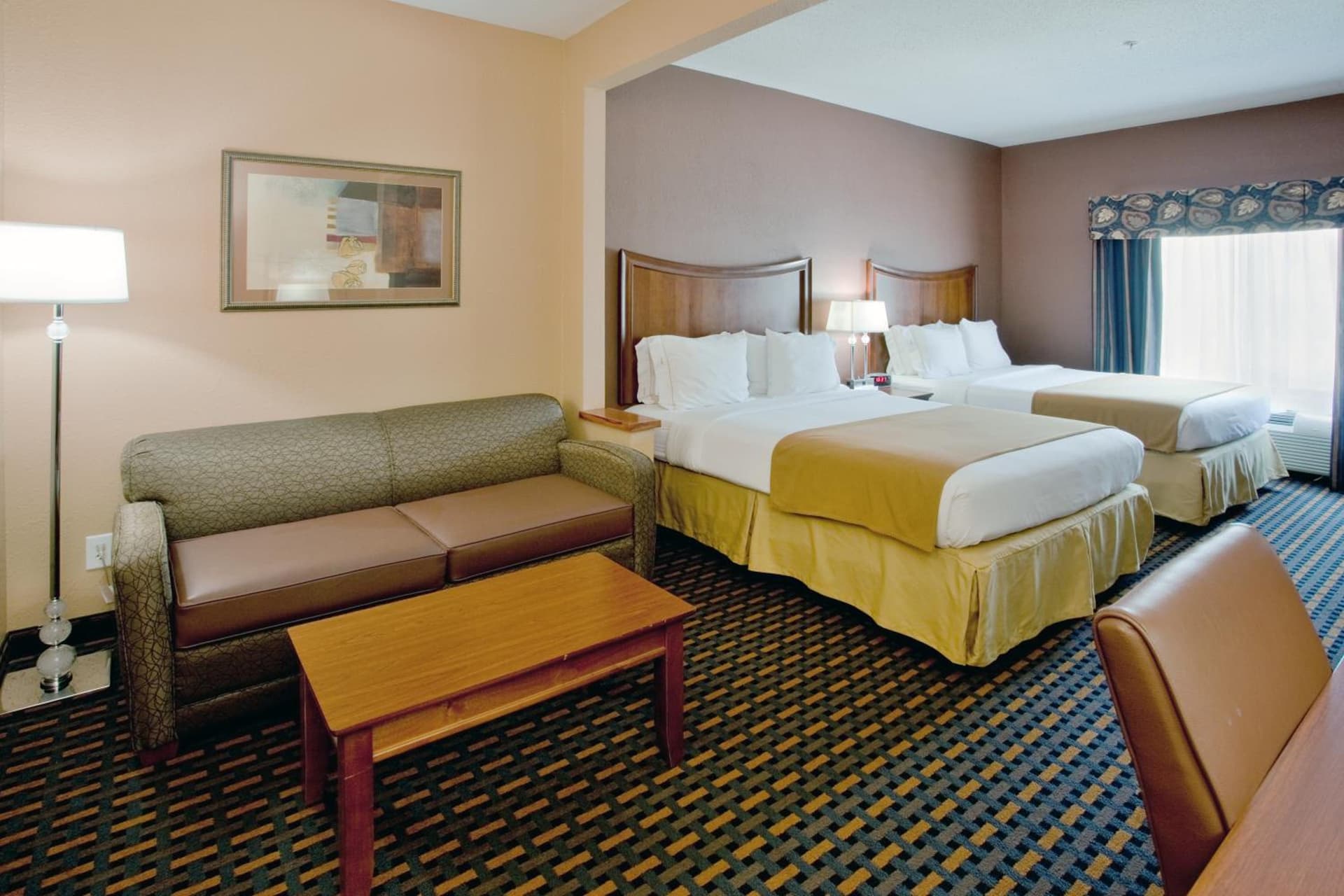 Holiday Inn Express Hotel & Suites Suffolk by IHG gallery photo in Suffolk, VA — image 7
